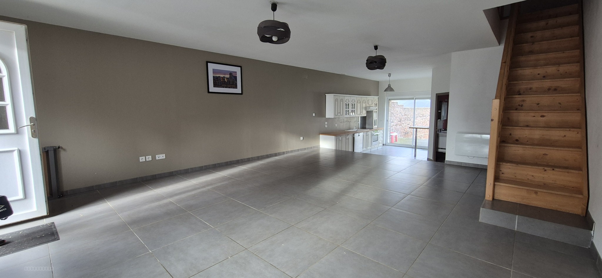 Maison en brique rénovée 117 m2 calme avec jardin et hangar — photo 2