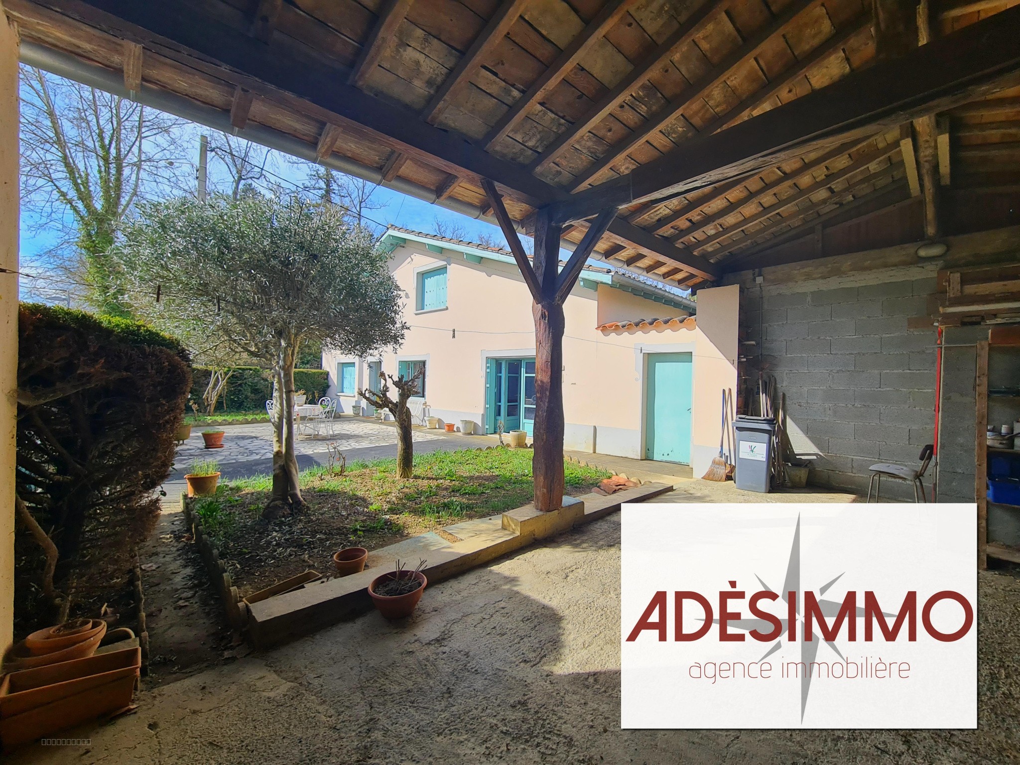 Maison de 97m2 plus combles aménageables avec garage et jardin — photo 2