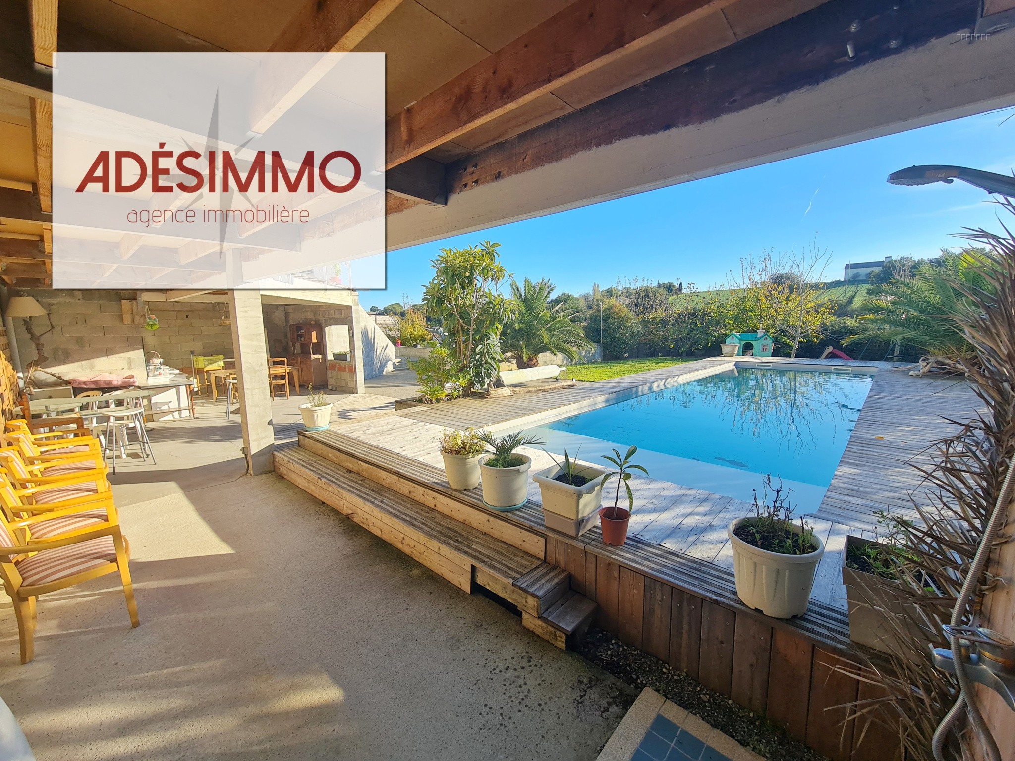 VILLA T5/T6 SUR 165M2 ENVI PISCINE GARAGE JARDIN — photo 3