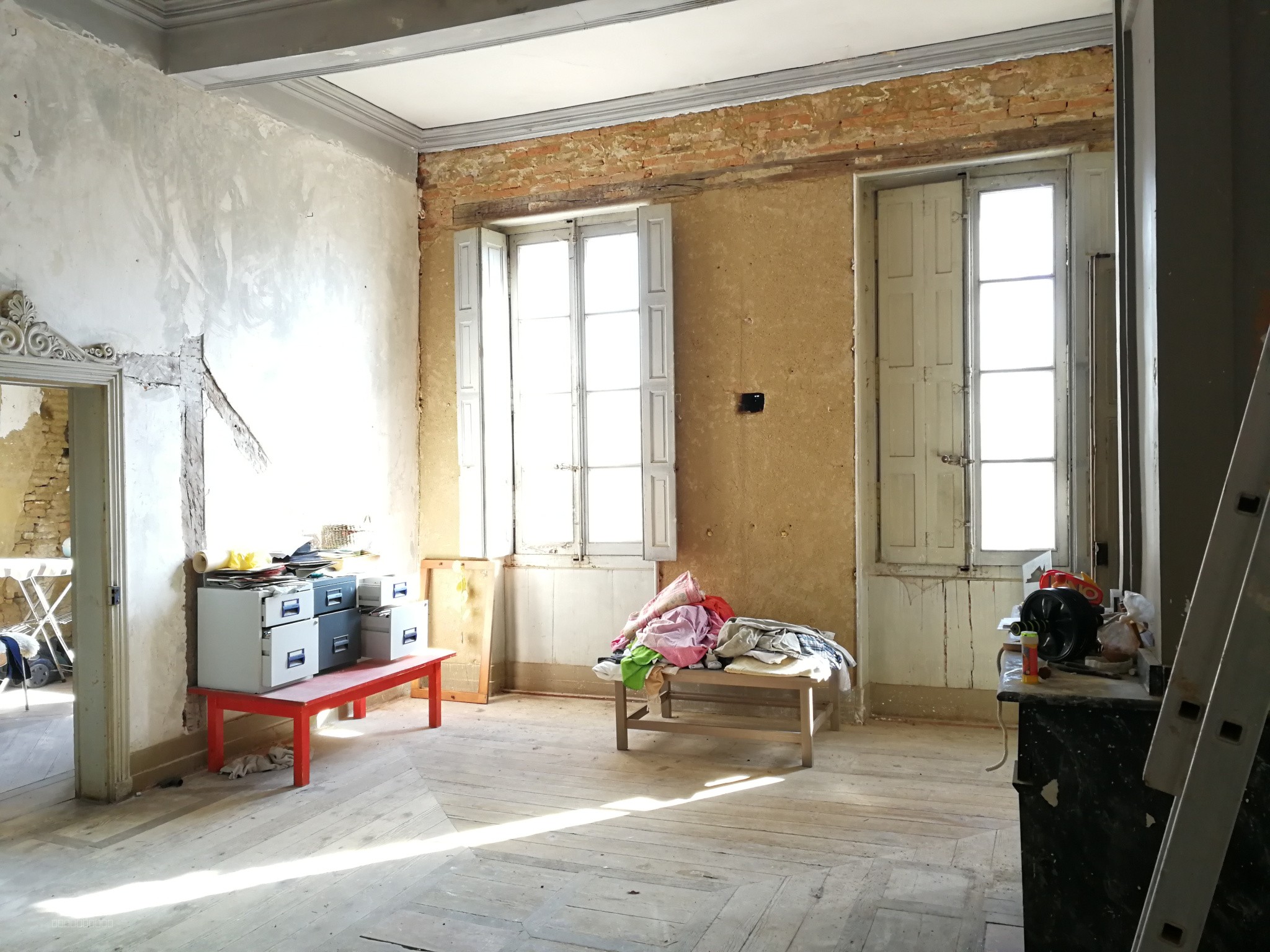 MAGINFIQUE BATISSE  de 800m2 à rénover avec jardin — photo 6