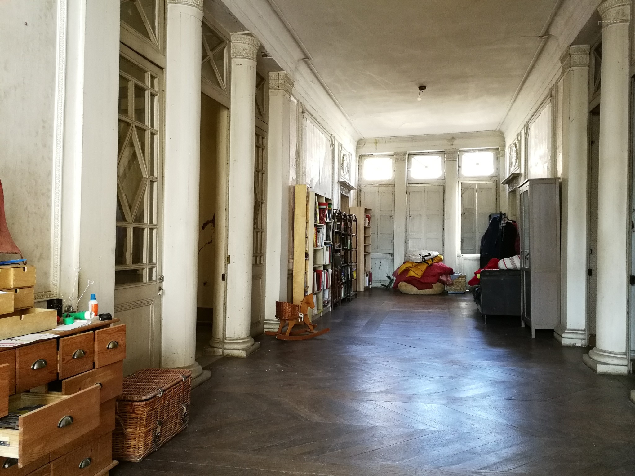 MAGINFIQUE BATISSE  de 800m2 à rénover avec jardin — photo 7