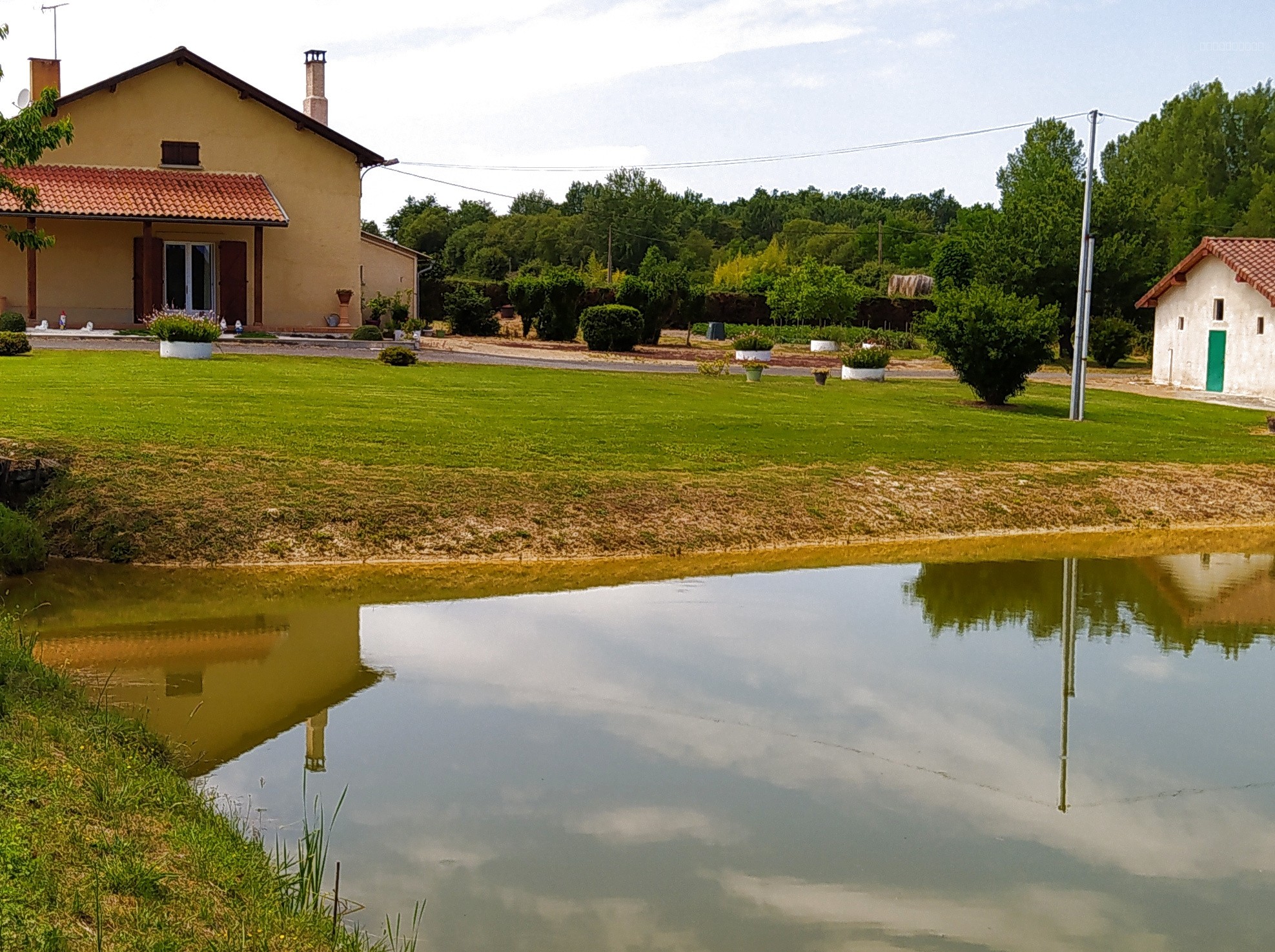 Maison de 123m2 sur un terrain de 1ha350 avec plan d'eau — photo 7