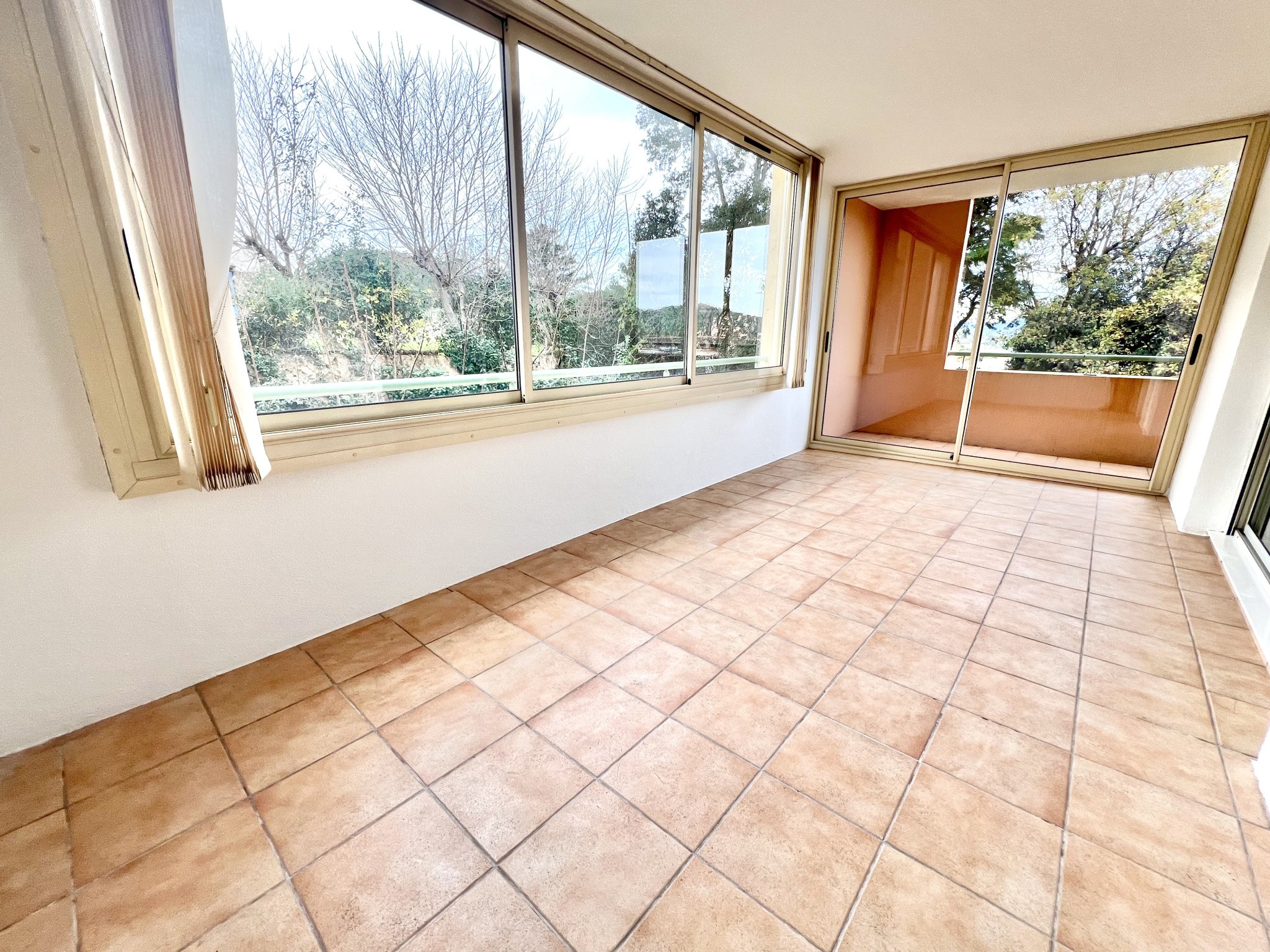 T3 70M2 CENTRE VILLE — photo 4