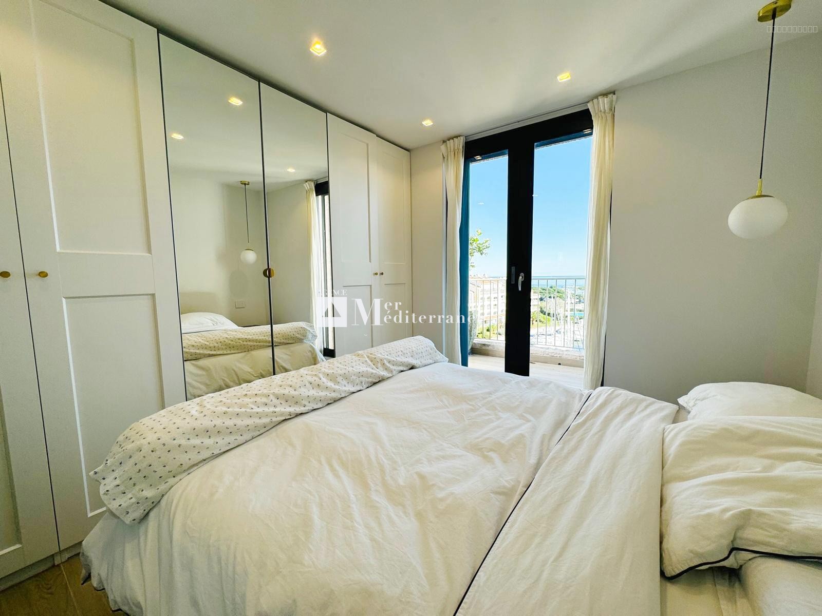 APPARTEMENT DE 3 PIECES EN DUPLEX VUE MER - LES MARINES DE COGOLIN (83310) — photo 9