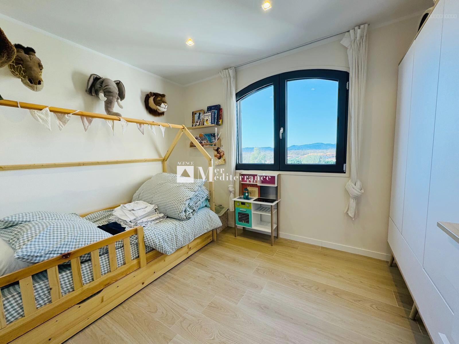 APPARTEMENT DE 3 PIECES EN DUPLEX VUE MER - LES MARINES DE COGOLIN (83310) — photo 11