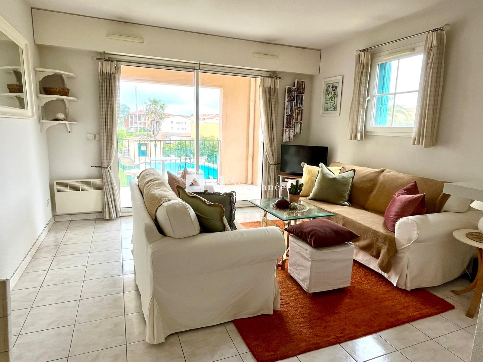 CO EXCLUSIVITE - A VENDRE A PORT-GRIMAUD APPARTEMENT 2 PIECES DE 40,30 M2 - (83310) — photo 2