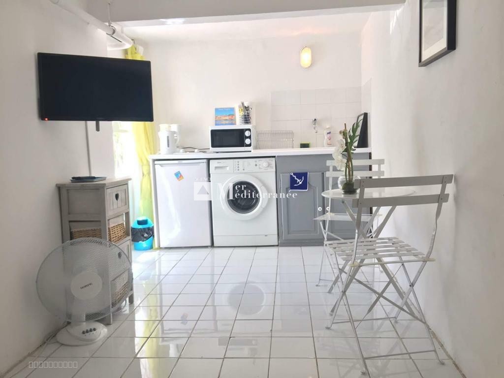 STUDIO A VENDRE A SAINT-TROPEZ — photo 2