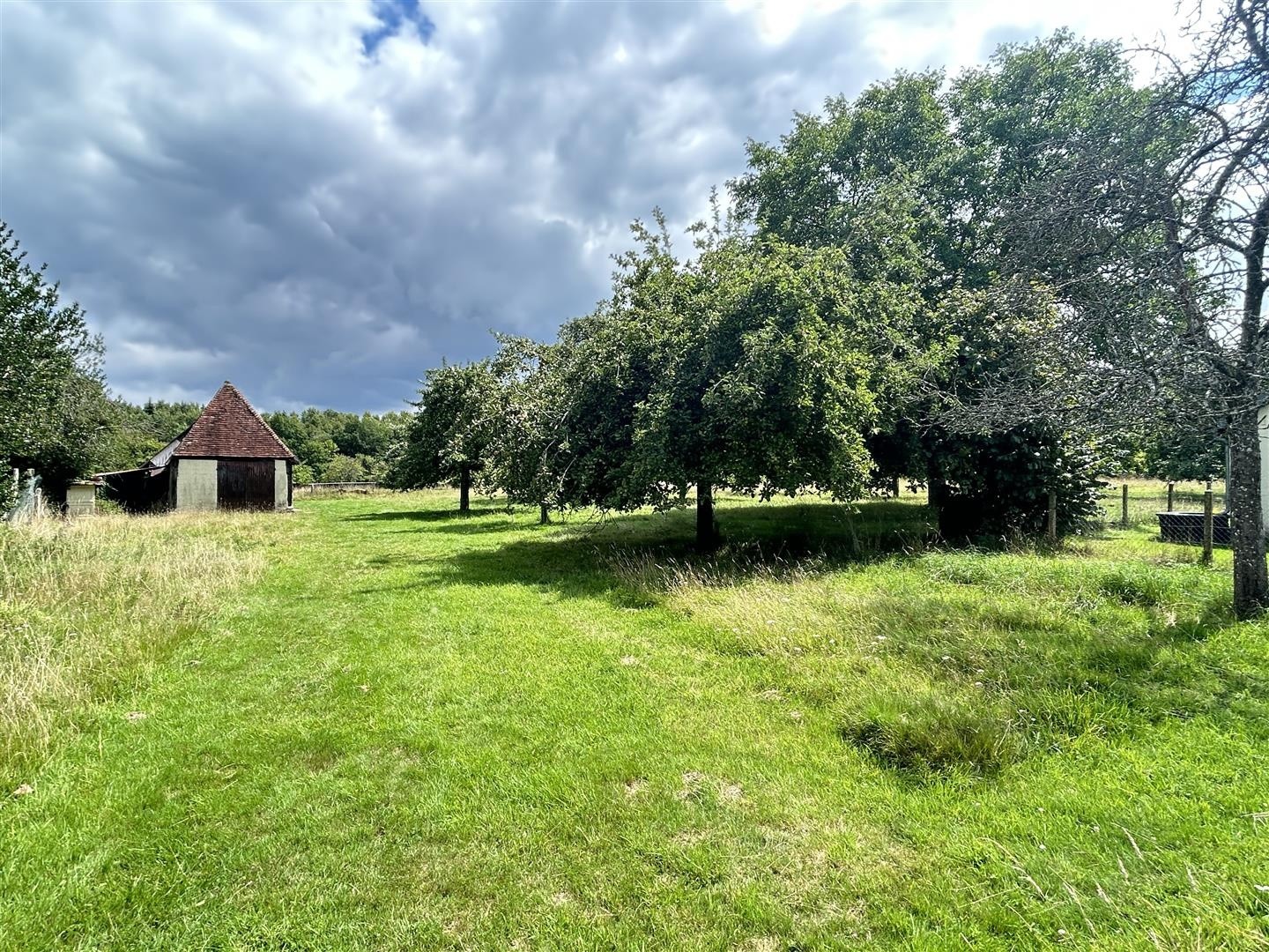Amoureux de l’authentique, cette ravissante maison normande à colombages saura vous séduire par son cachet, se — photo 2