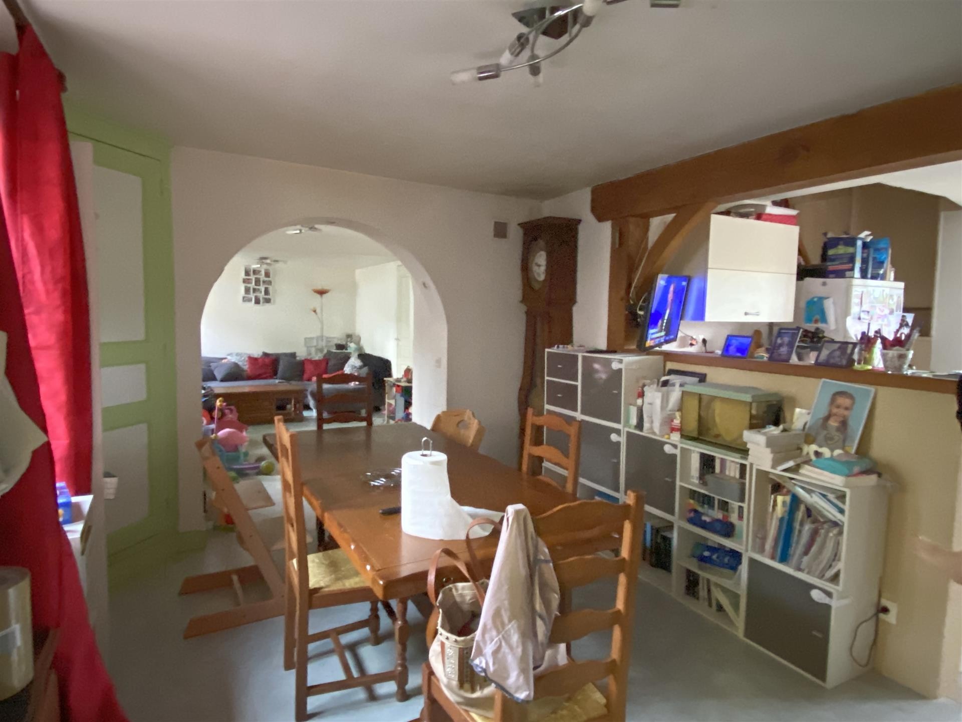 Maison construite en briques et couverte en ardoises se situe en plein centre ville à 1mn à pied des commerces — photo 20