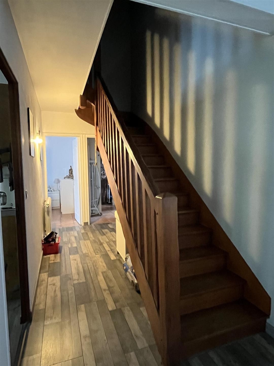 Ce beau pavillon cossu, fonctionnel et spacieux vous offre un espace de vie agréable avec sa possibilité de vi — photo 13