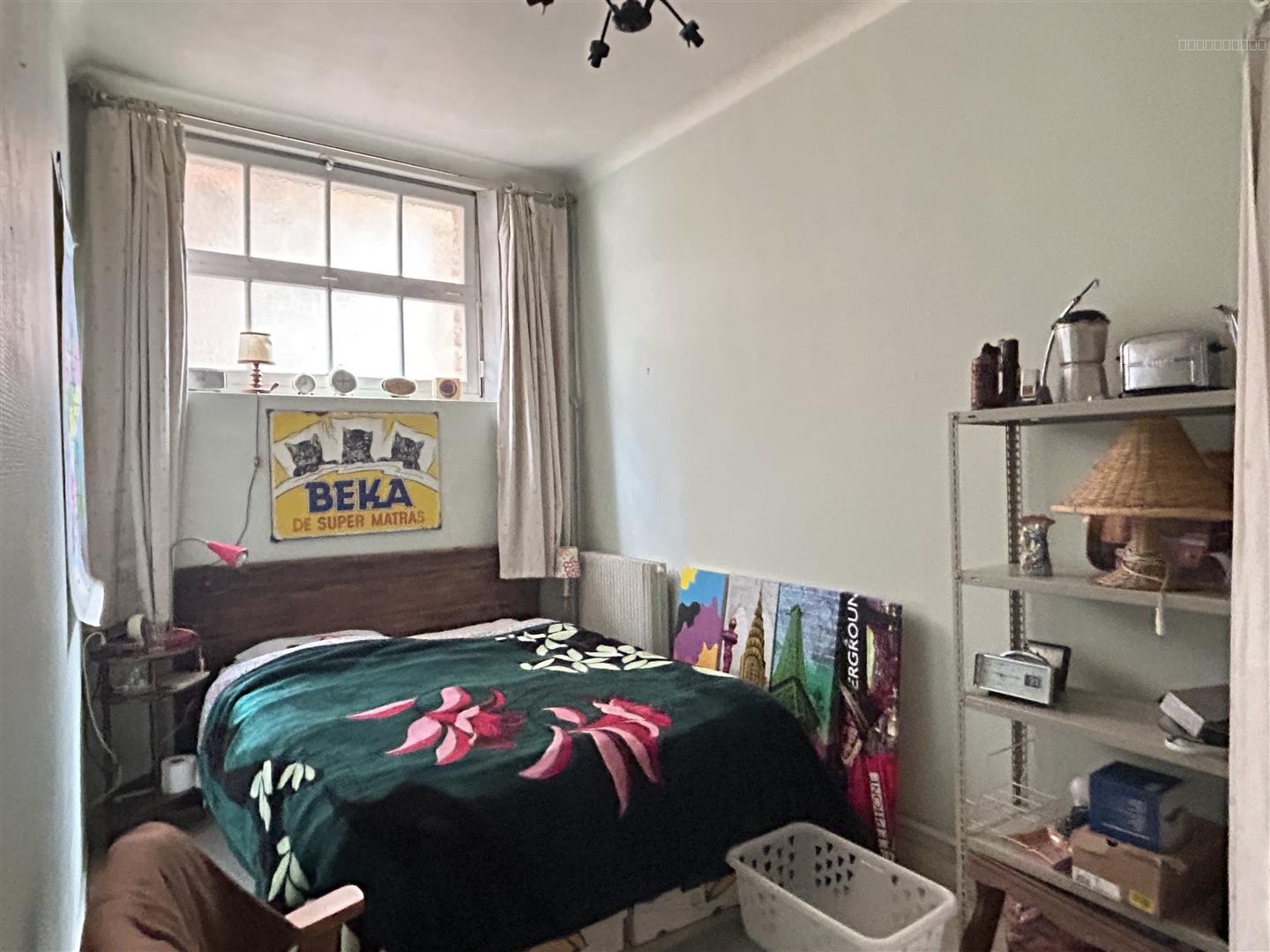 Maison d’habitation à vendre comprenant : Au rez-de-chaussée : une entrée, une chambre d'amis/bureau, wc avec — photo 3