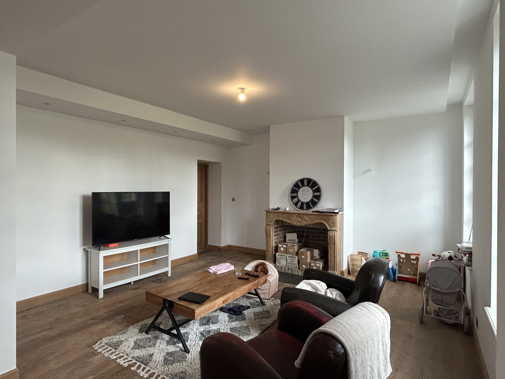 Une propriété comprenant : 1o) Un logis principal, type Maison de Maître construite en briques et couverte en — photo 6