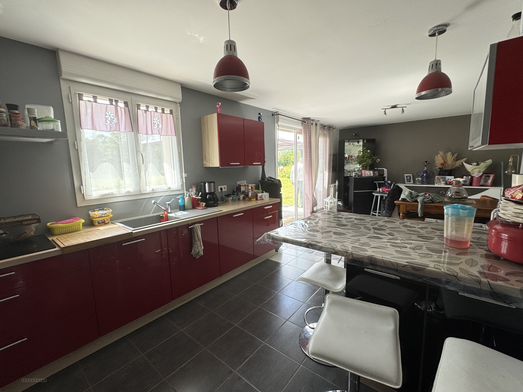 Proposée par Cazin Immobilier Située entre Vimoutiers et Gacé, dans un environnement paisible et verdoyant, ce — photo 6
