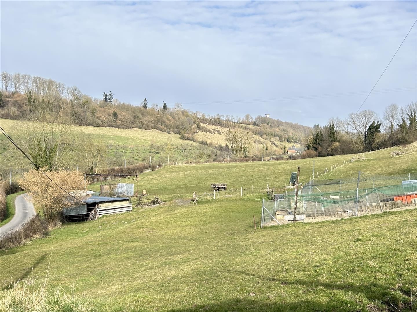 Non loin du centre ville de Vimoutiers, cette propriété vous offre une maison d'habitation d'environ 105m2 + c — photo 12