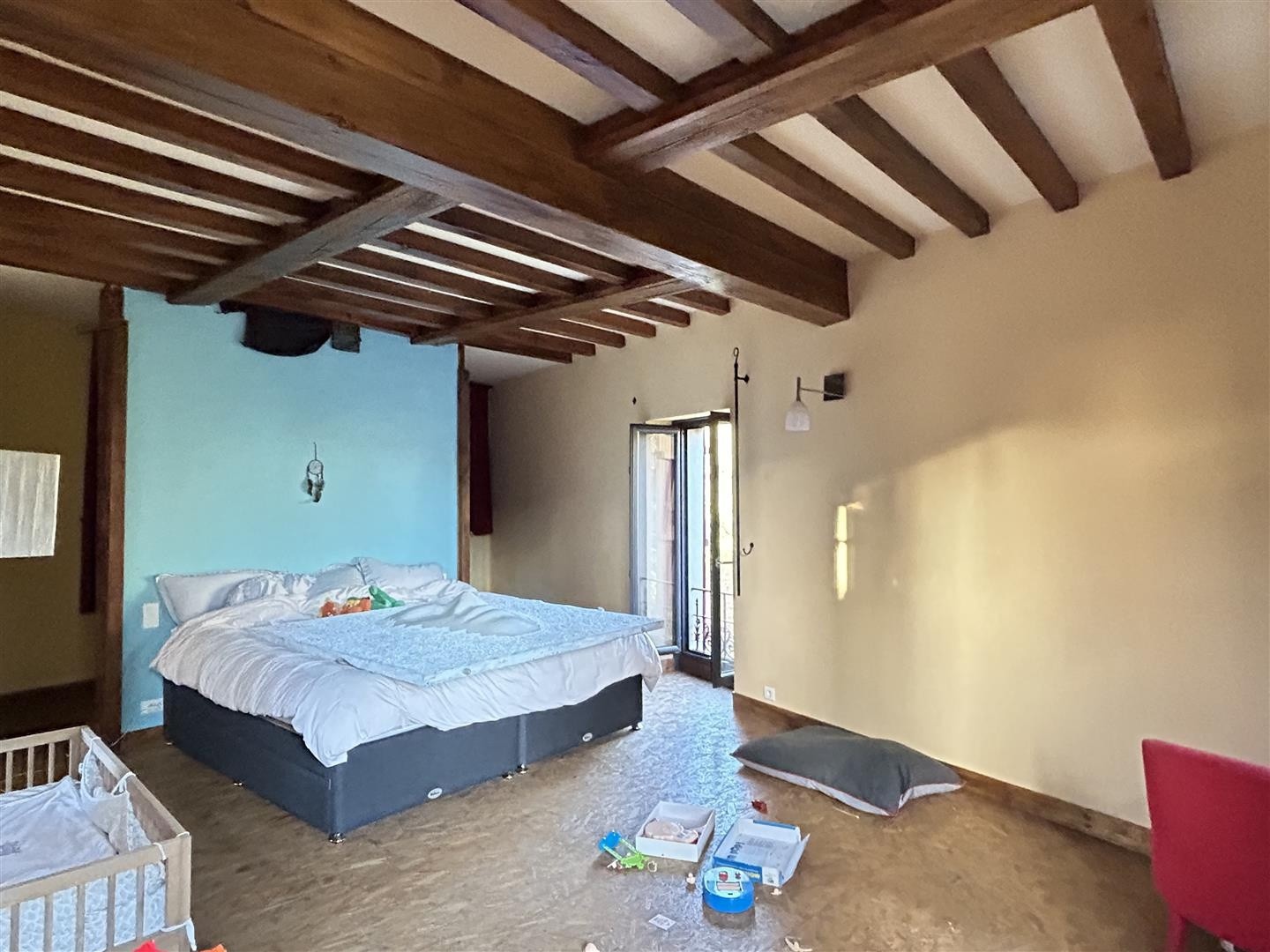 Très jolie propriété de caractère composée d'une maison d'habitation d'environ 418m2 accompagnée de sa dépenda — photo 10