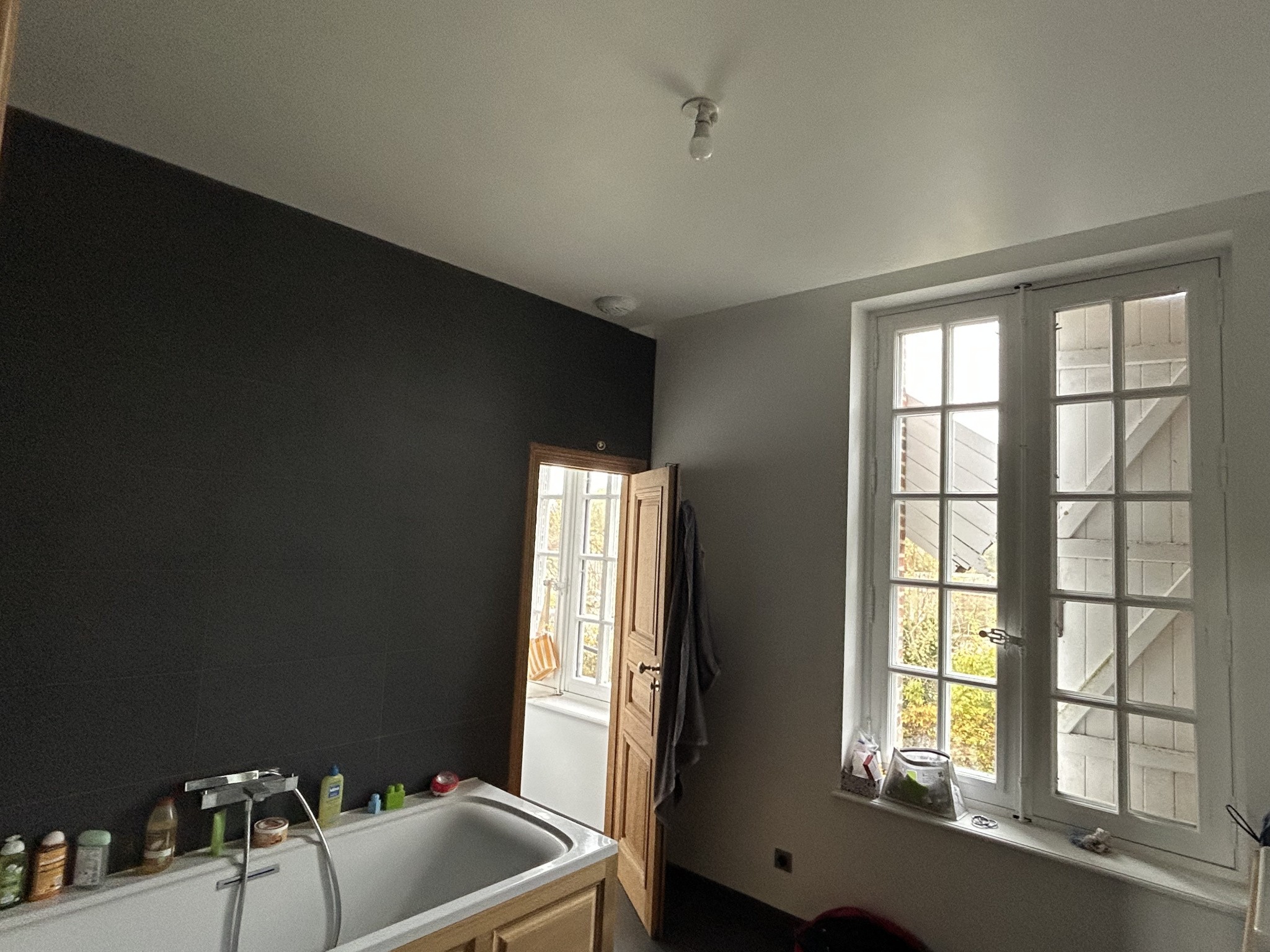 Une propriété comprenant : 1o) Un logis principal, type Maison de Maître construite en briques et couverte en — photo 11