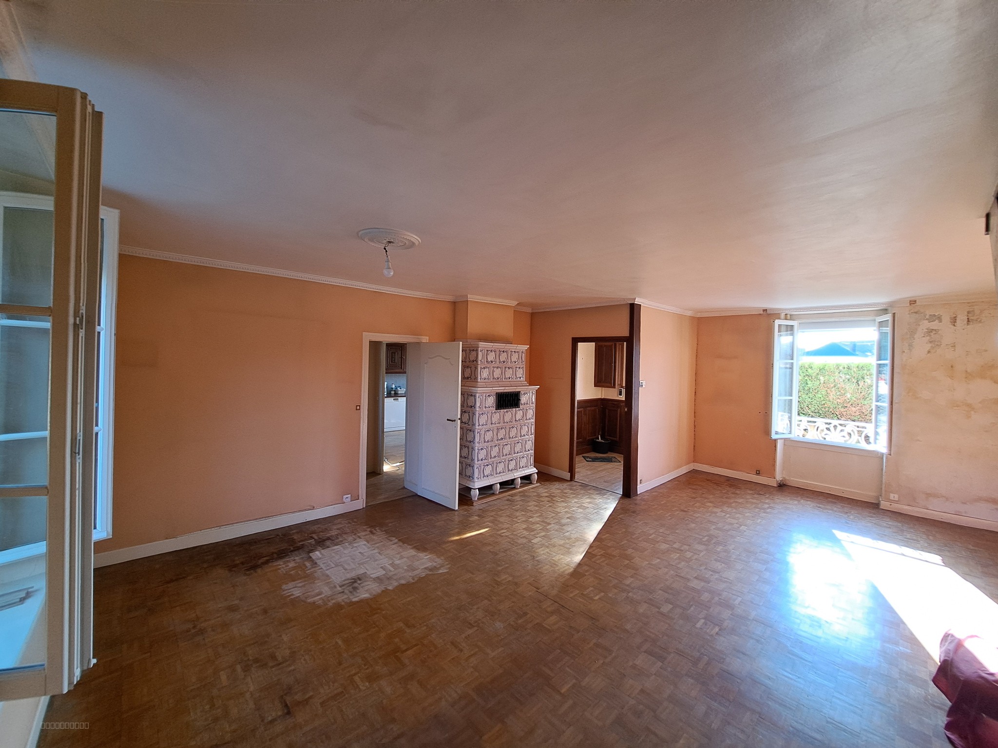 Maison ancienne à rafraîchir à MAIZIERES LA GRANDE PAROISSE — photo 6