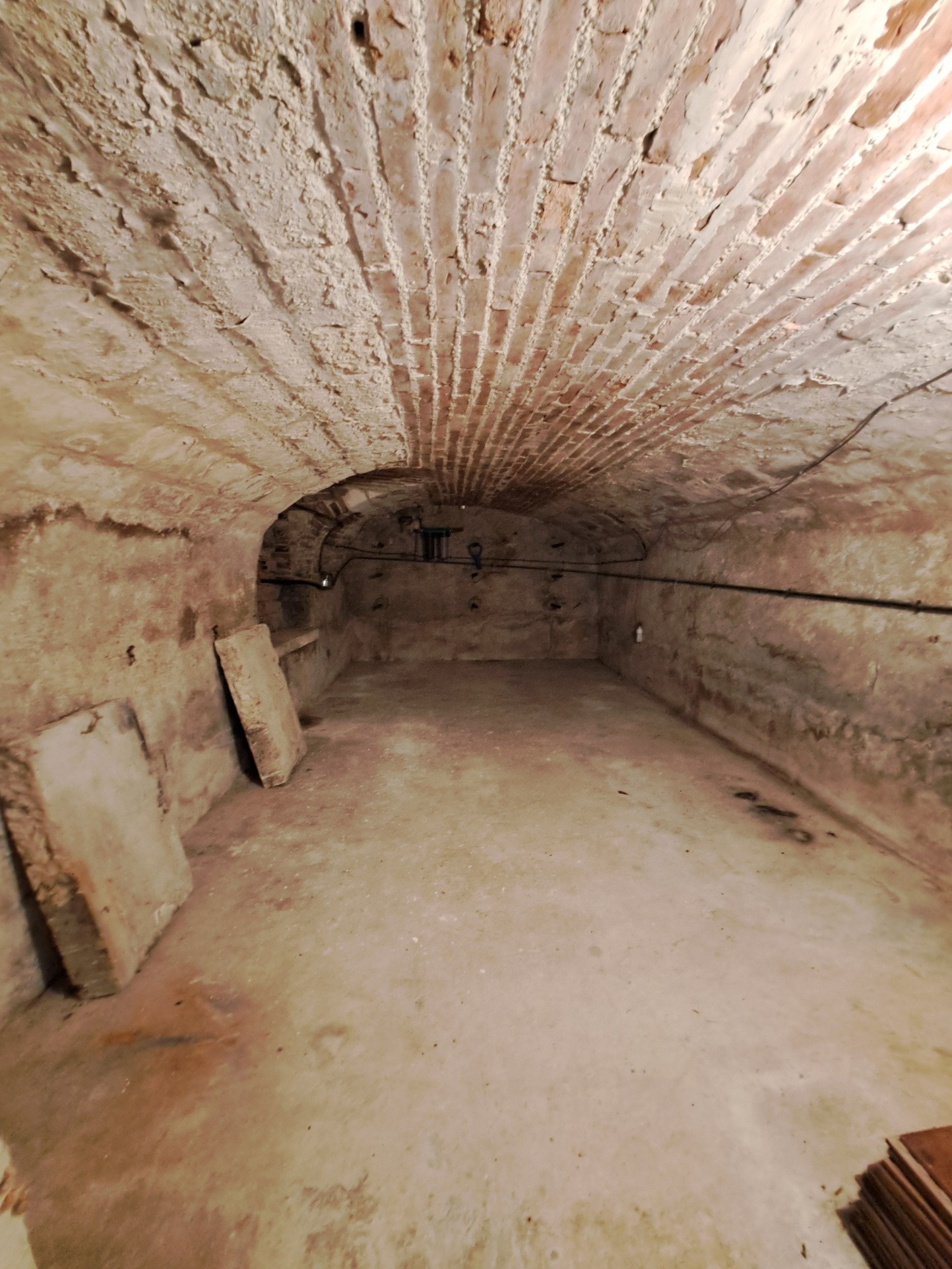 Maison ancienne à rafraîchir à MAIZIERES LA GRANDE PAROISSE — photo 13