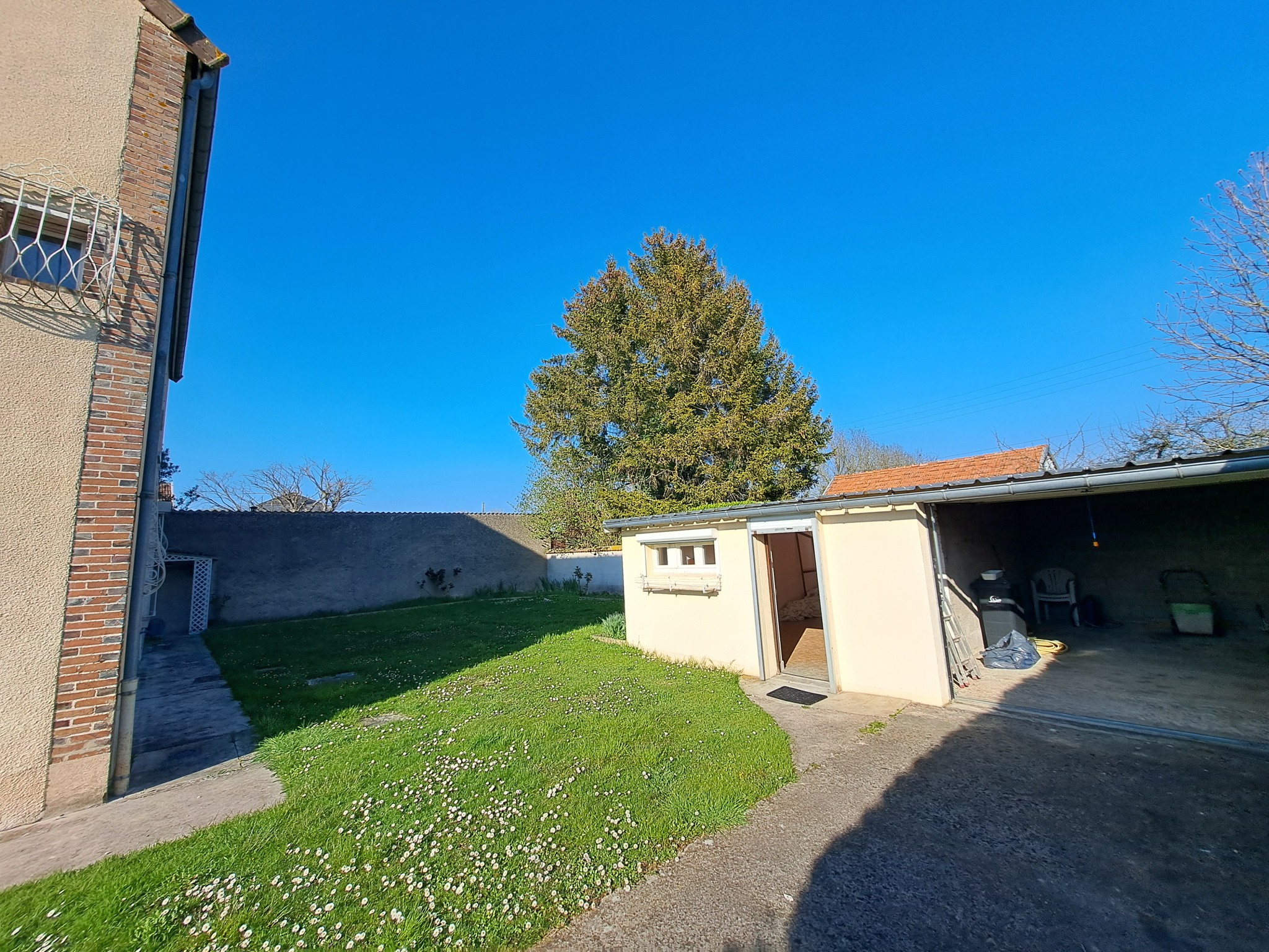 Maison ancienne à rafraîchir à MAIZIERES LA GRANDE PAROISSE — photo 14