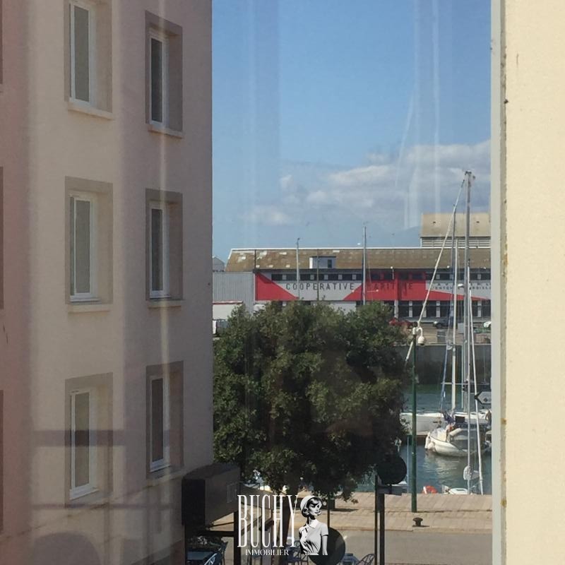 A 100M du Remblai et 50m du port — photo 3