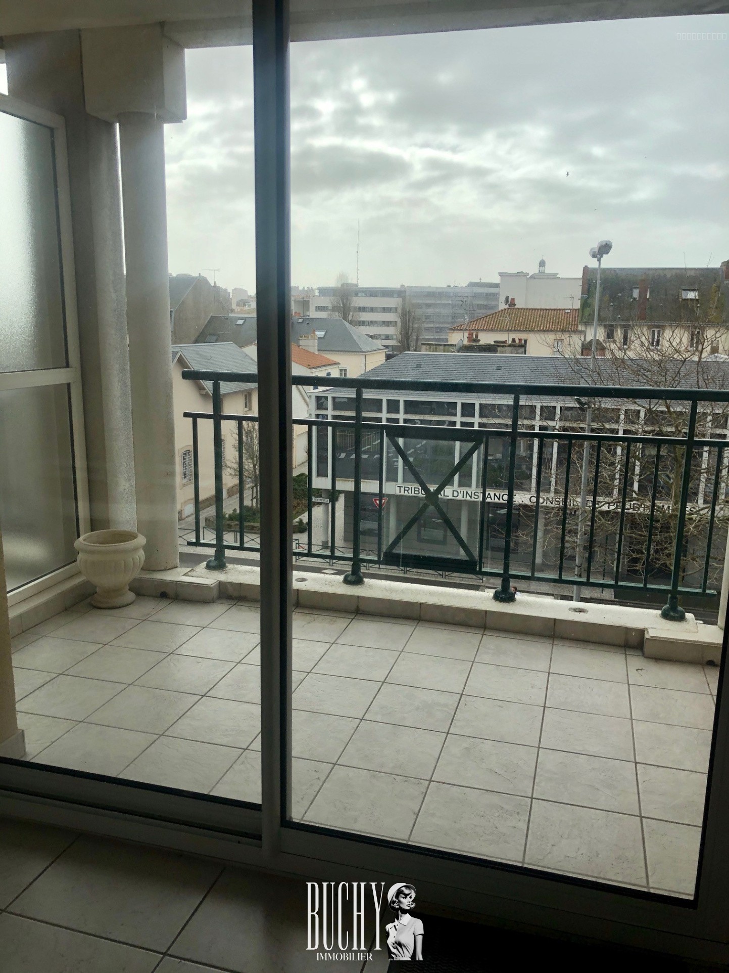 Appartement de bon standing - Emplacement idéal — photo 9