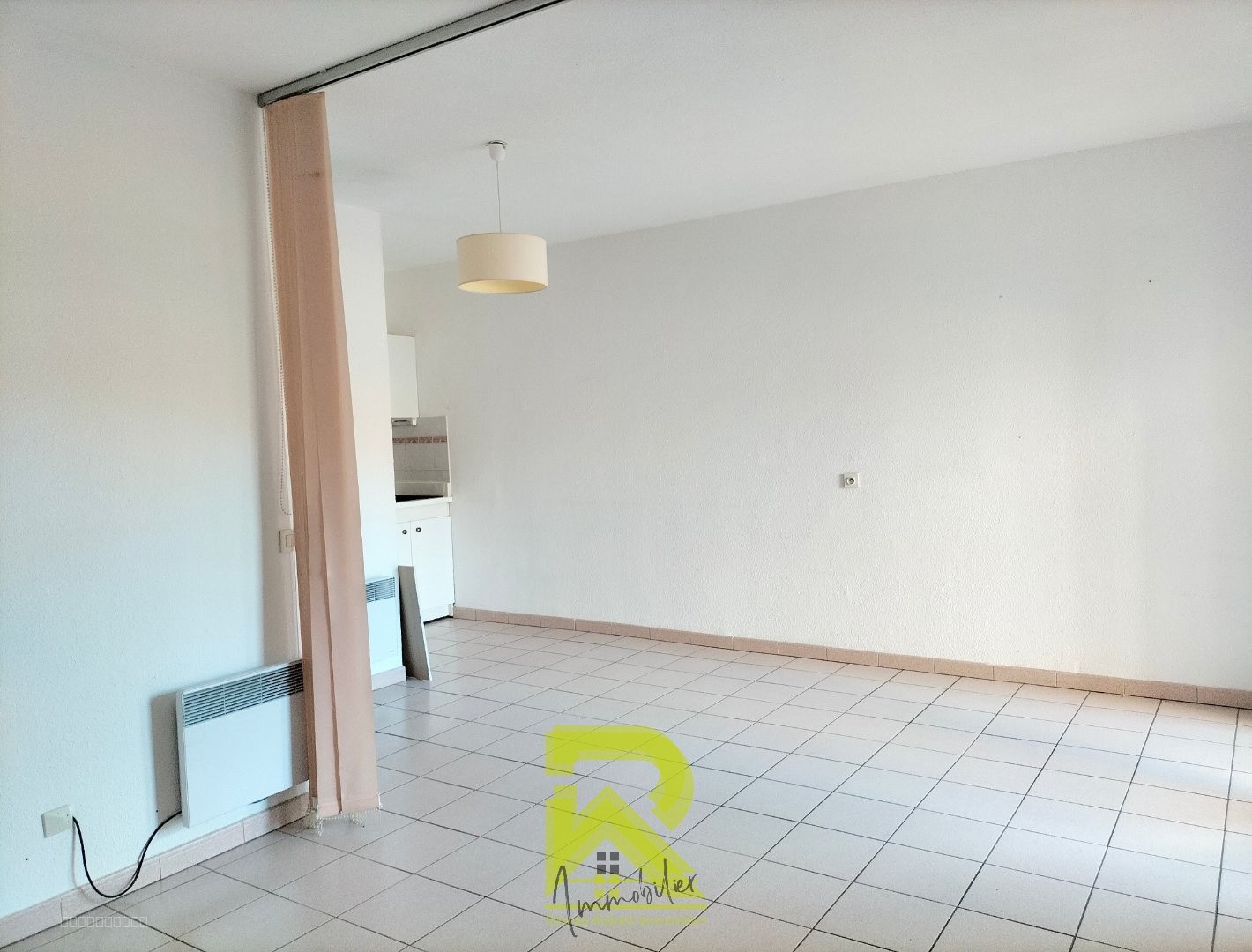 Studio avec balcon terrasse en CV résidence séniors — photo 2