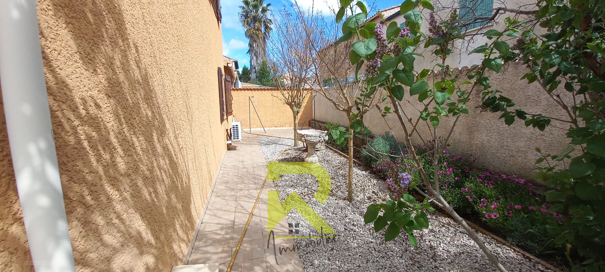 Beziers dans un bon quartier maison de construction traditionnelle  avec garage et jardin — photo 20