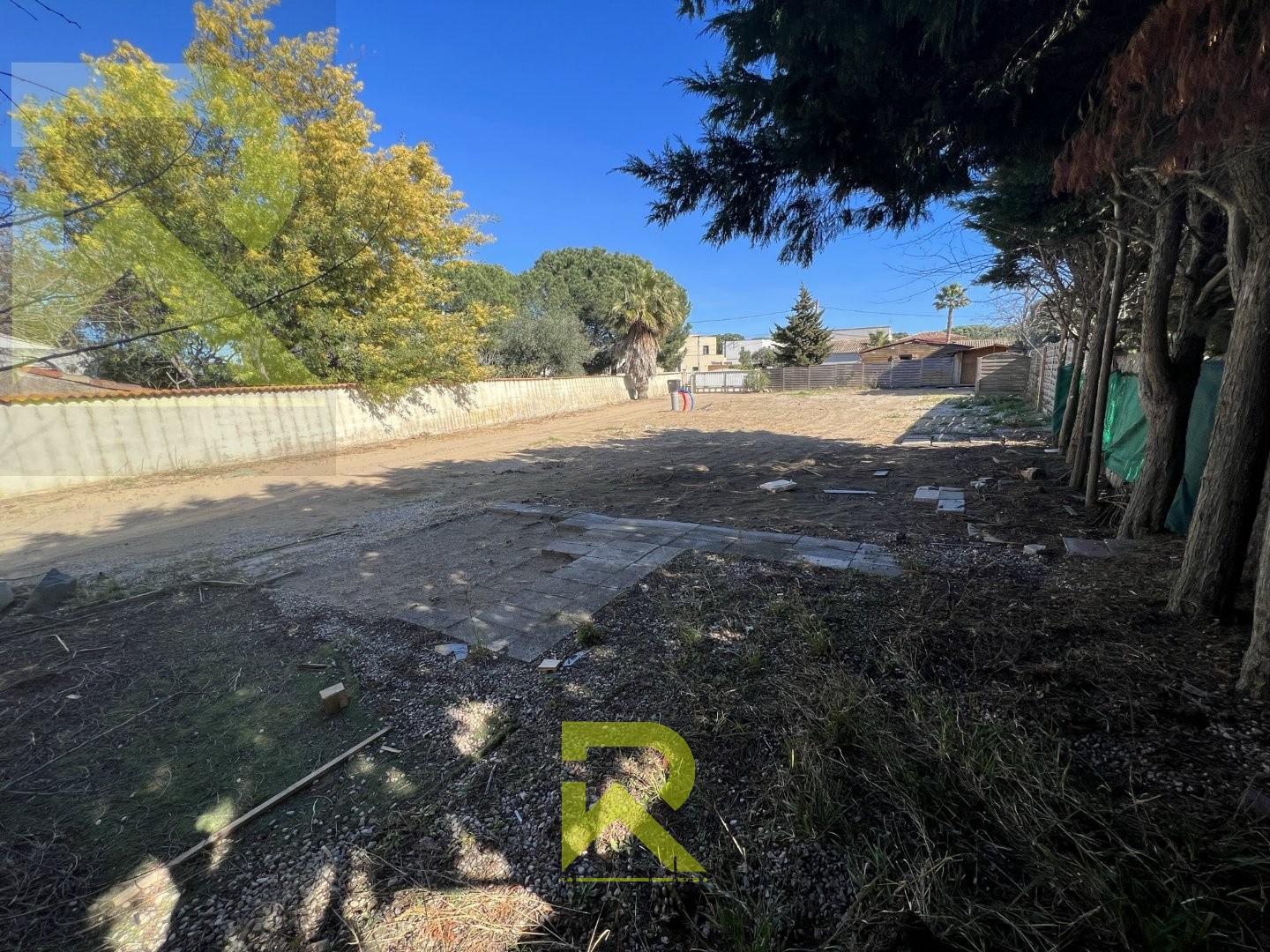 LE GRAU D'AGDE - TERRAIN CONSTRUCTIBLE - VIABILISE + PERMIS CONSTRUIRE — photo 2