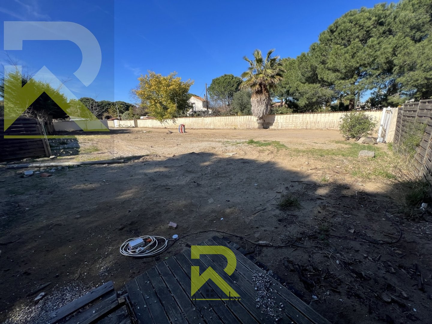 LE GRAU D'AGDE - TERRAIN CONSTRUCTIBLE - VIABILISE + PERMIS CONSTRUIRE — photo 3