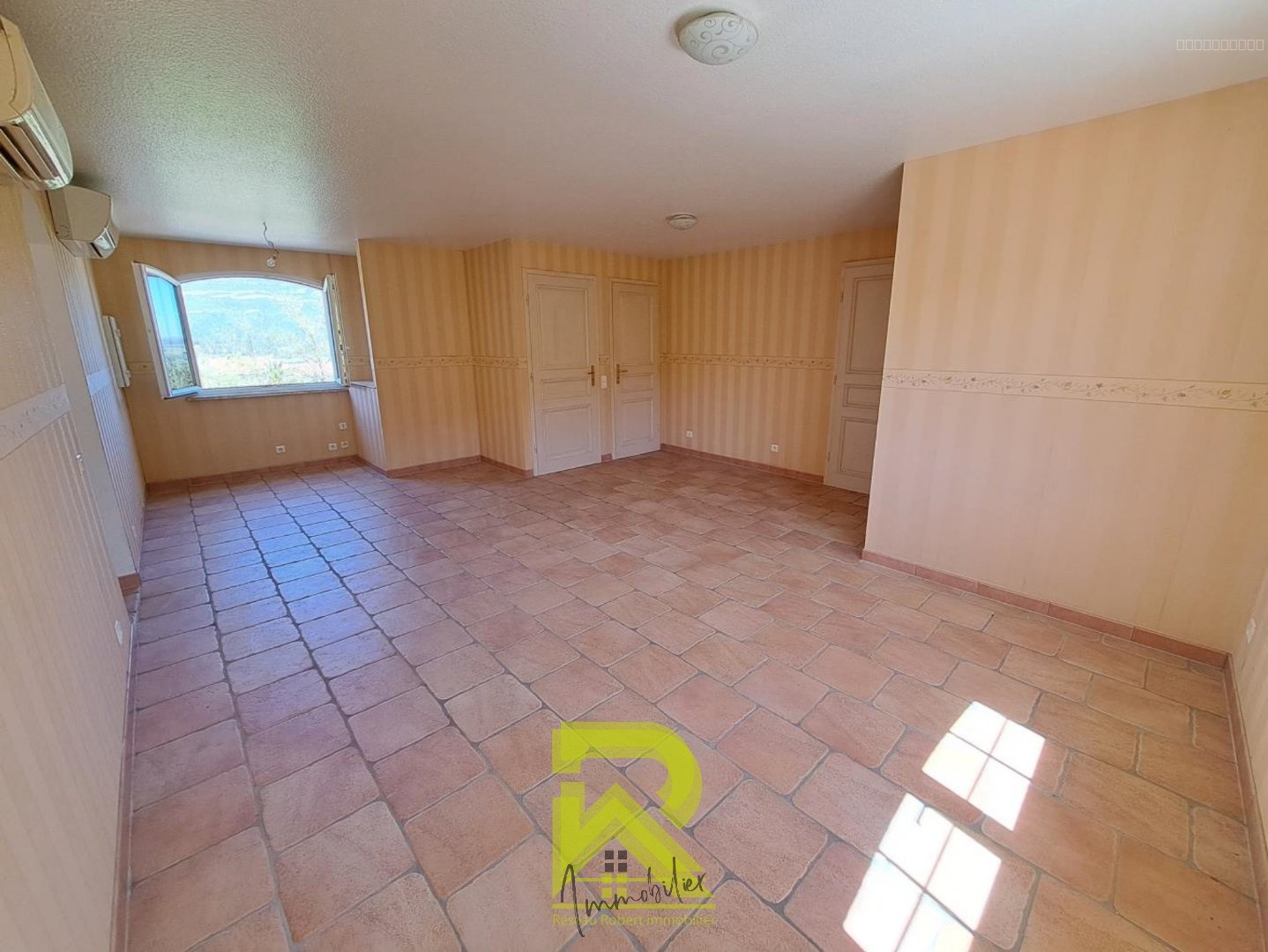 Charmante Maison + 4 appartements +1 terrain viabilisé à RIBAUTE 11220 — photo 17