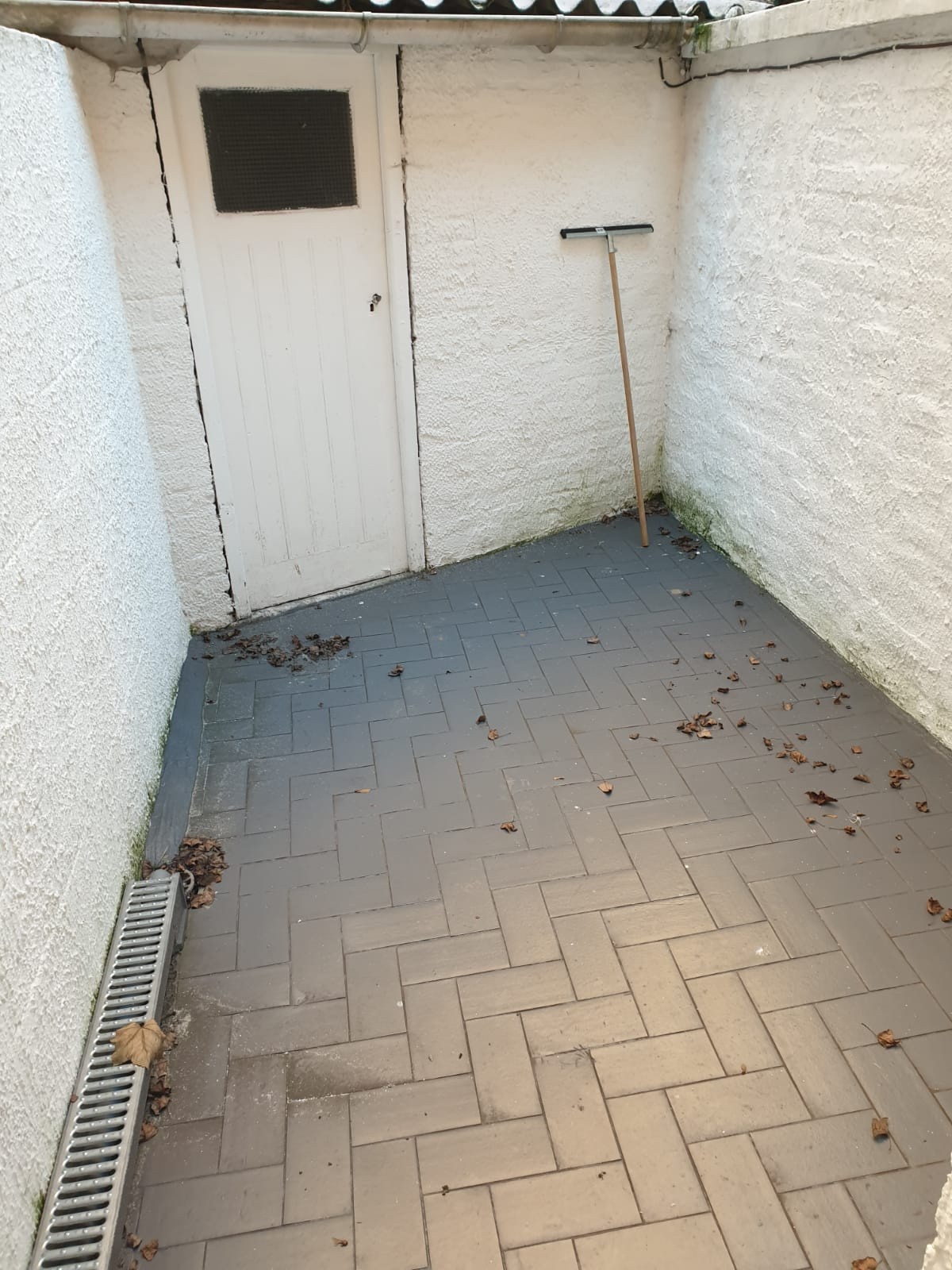 Proche Théâtre — photo 7