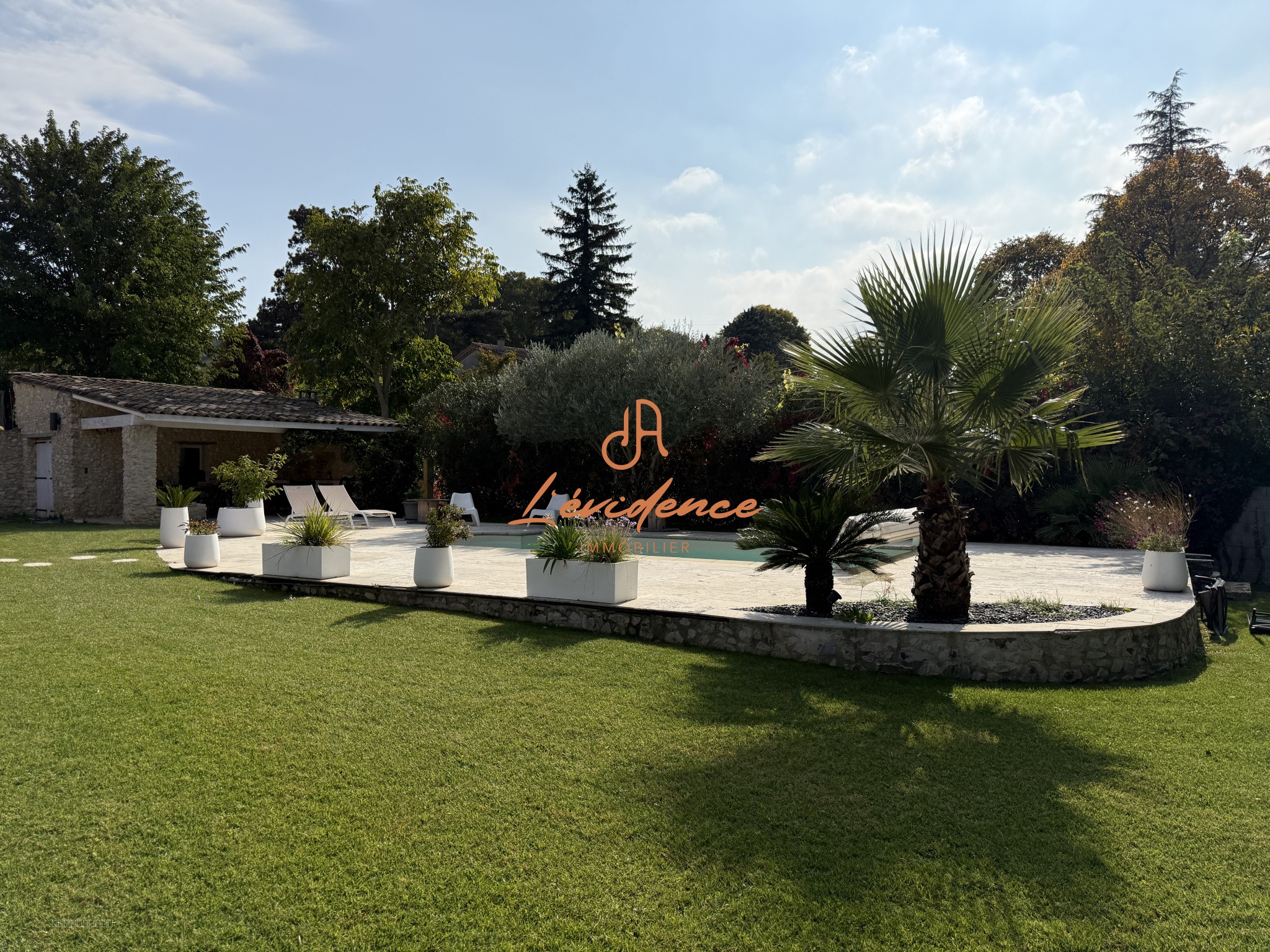 Villa plain-pied de rêve avec piscine   Confort & luminosité — photo 2