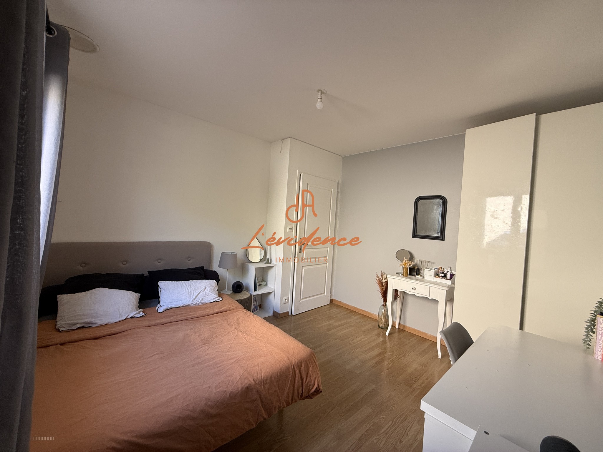 Villa plain-pied de rêve avec piscine   Confort & luminosité — photo 10
