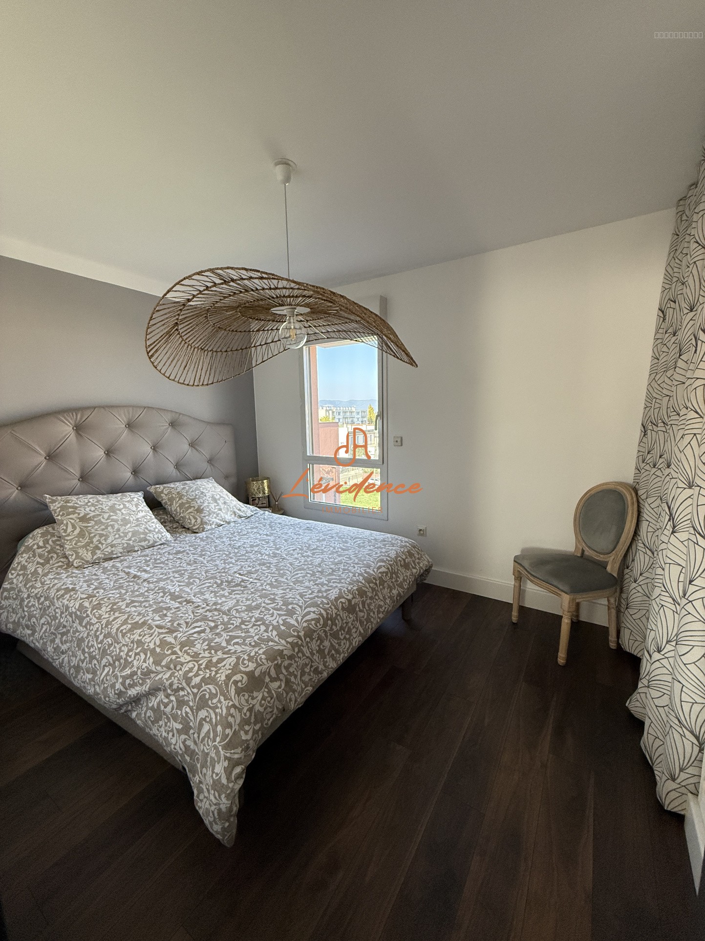 À VENDRE   Superbe appartement d’exception à Montélimar avec garage double et place de parking — photo 5