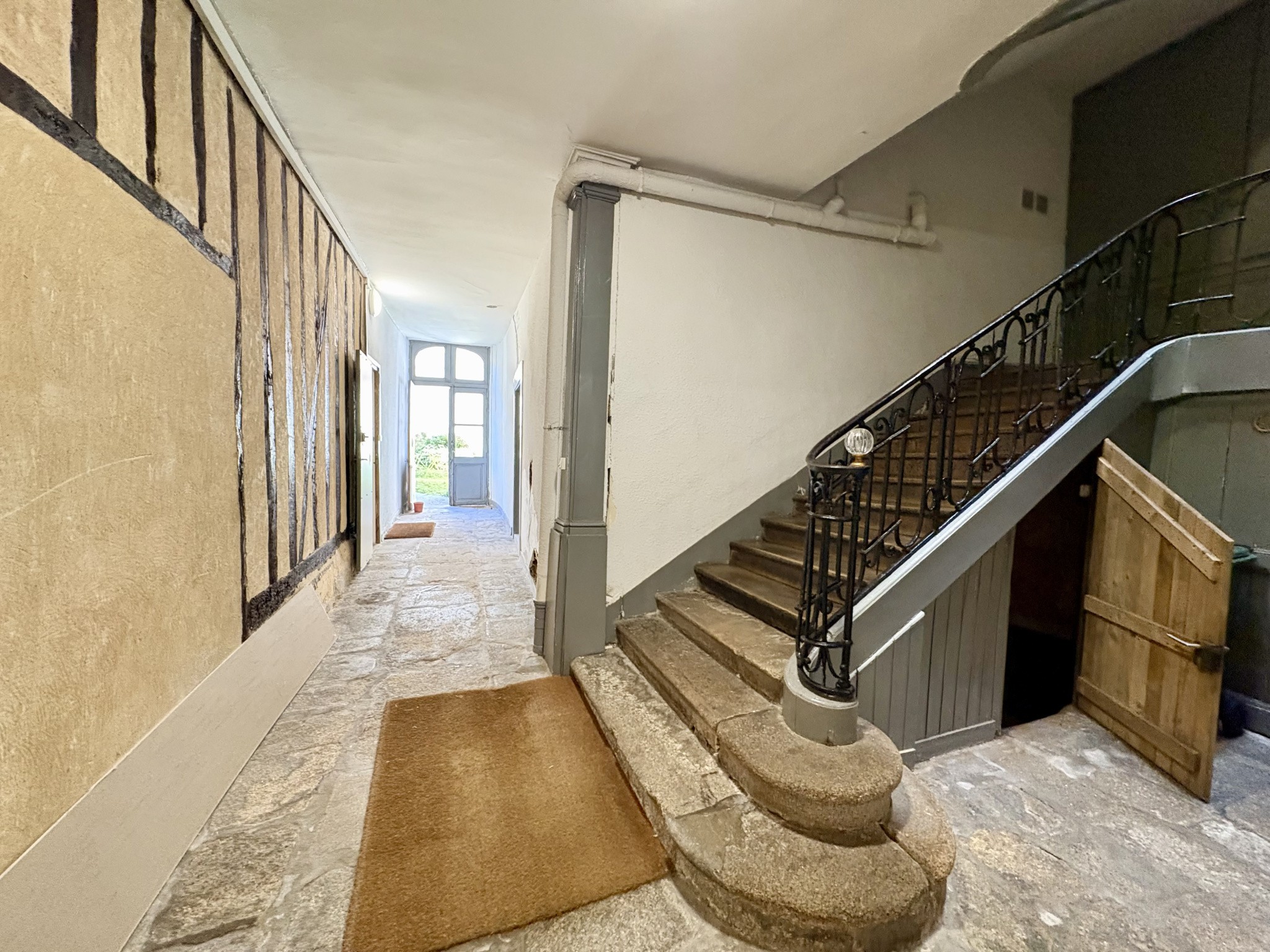 Elégant appartement de 155 m2 Adrien Dubouché / Halles Centrales — photo 13