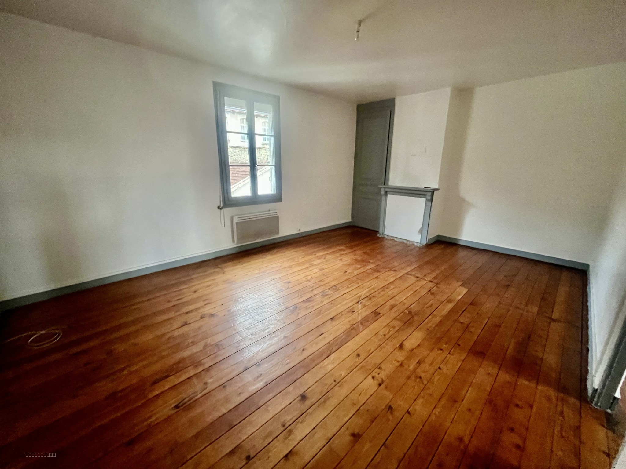 Immeuble 4 appartements proche bords de Vienne — photo 2