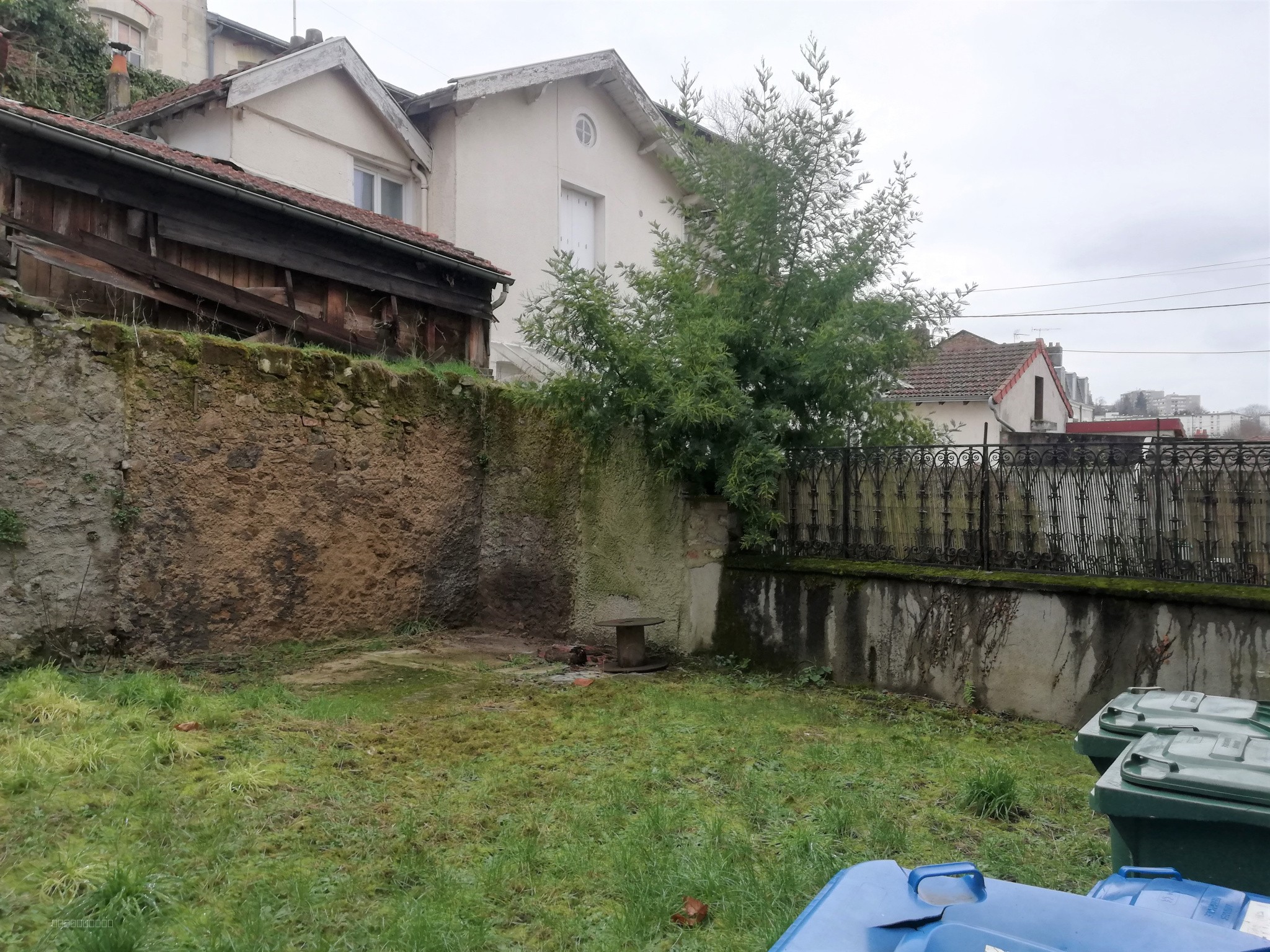 Immeuble 4 appartements proche bords de Vienne — photo 12