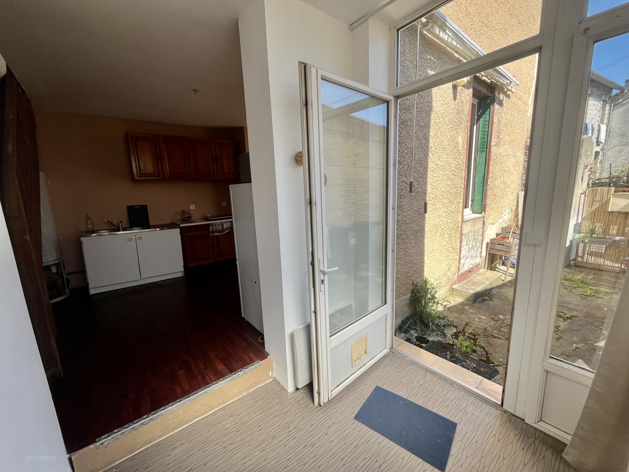 Charmante maison de ville Type 3 de 65 m2 quartier Chinchauvaud — photo 6