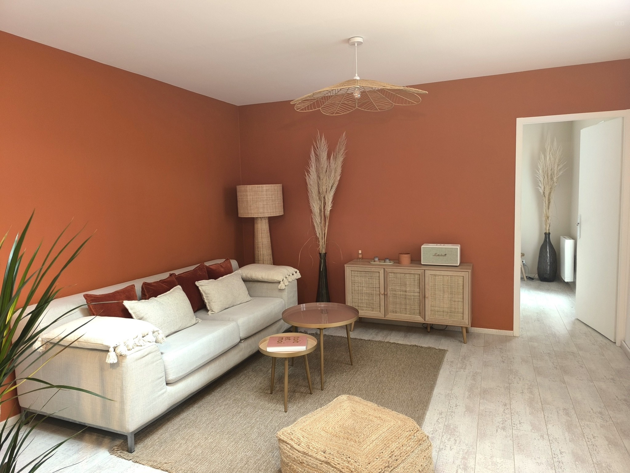 Maison de plain pied, proche  du centre ville avec un esprit champêtre, très bon état — photo 3
