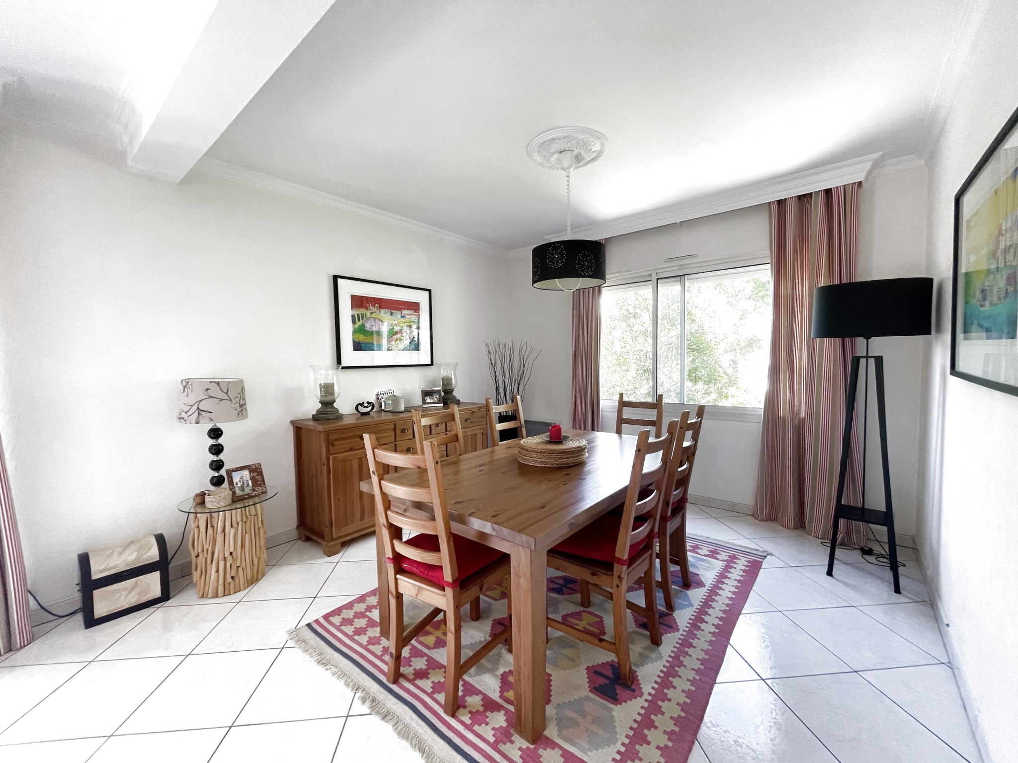 Beaucoup de raffinement pour cet appartement, à 500 m de la plage d'Eyrac, beaux extérieurs, sans vis à vis — photo 2