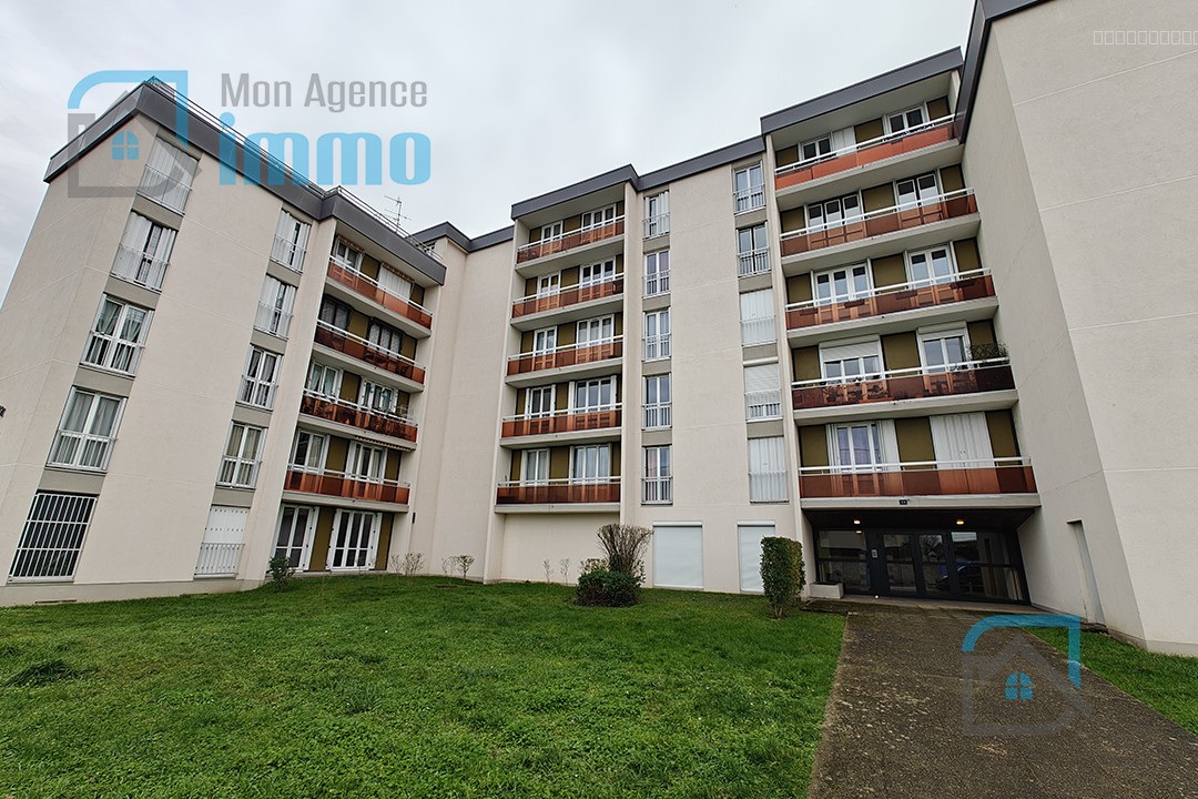 Bourges, quartier gare - Appartement type 1 avec balcon et emplacement de parking — photo 5