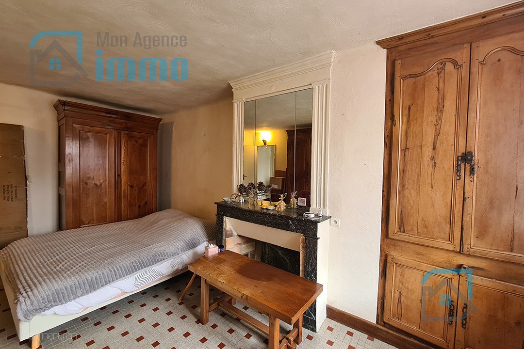 Reuilly - Maison en pierres de type longère avec garage — photo 4