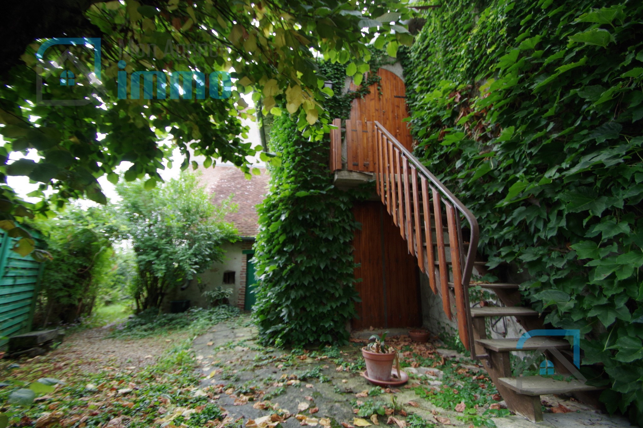 Reuilly - Maison en pierres de type longère avec garage — photo 8