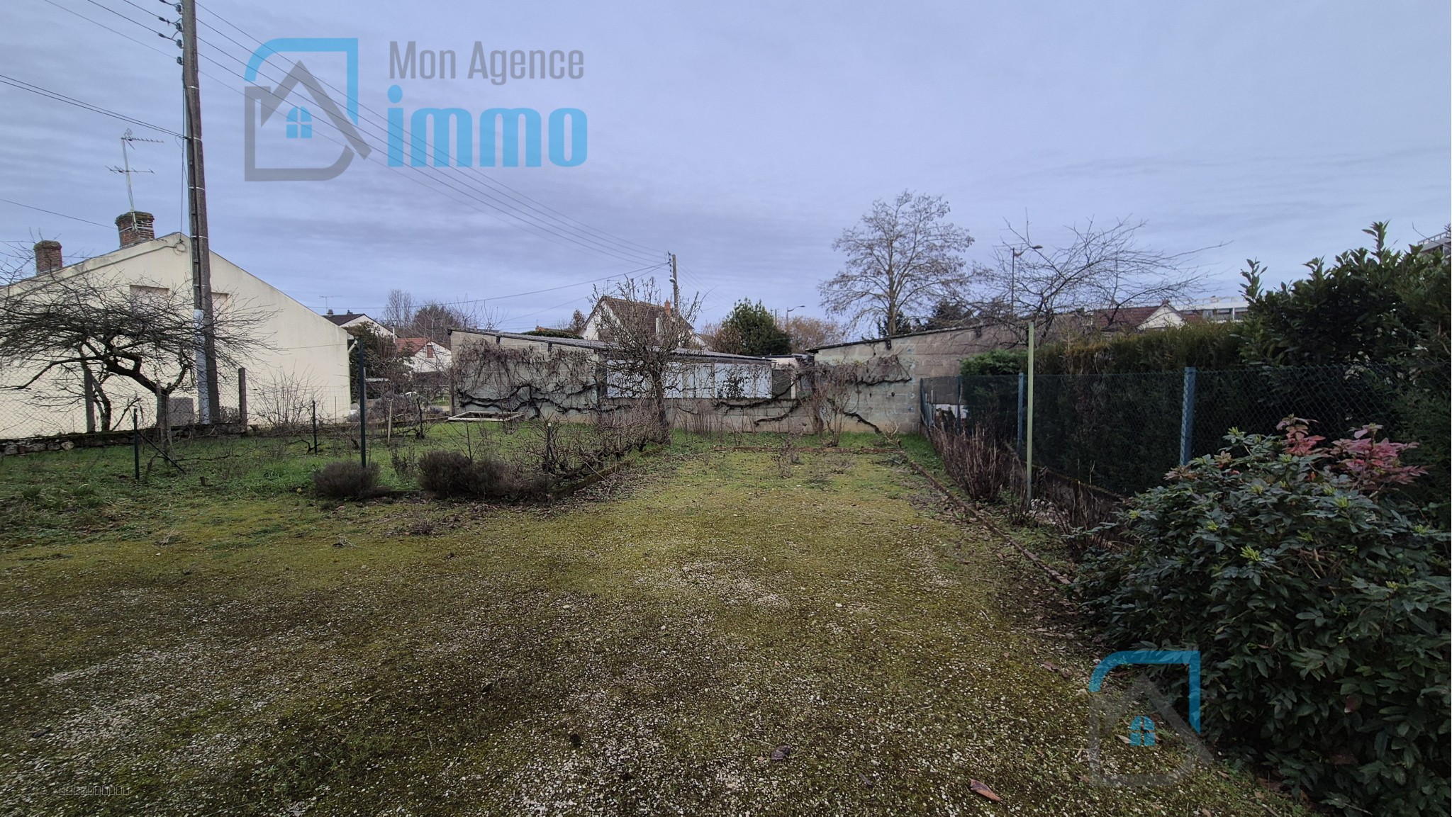 Bourges, quartier Mazières - Maison sur sous-sol 3 chambres, garage, jardin — photo 16