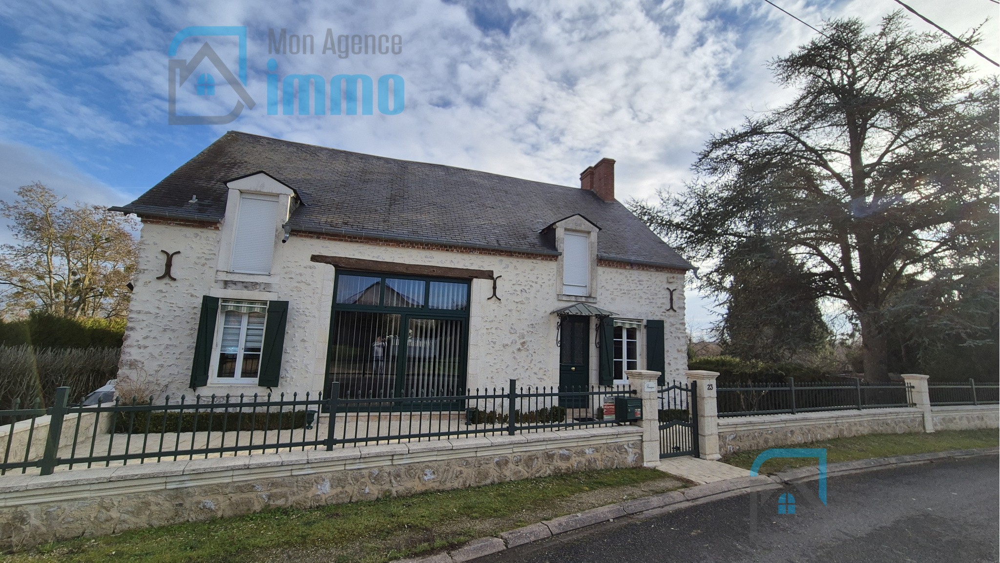 Proche Bourges   Longère rénovée avec piscine et accès direct au Cher — photo 15