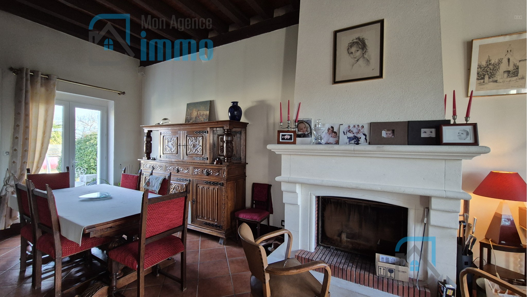 Mehun-sur-Yèvre   Immeuble à usage mixte (commercial et habitation) — photo 3