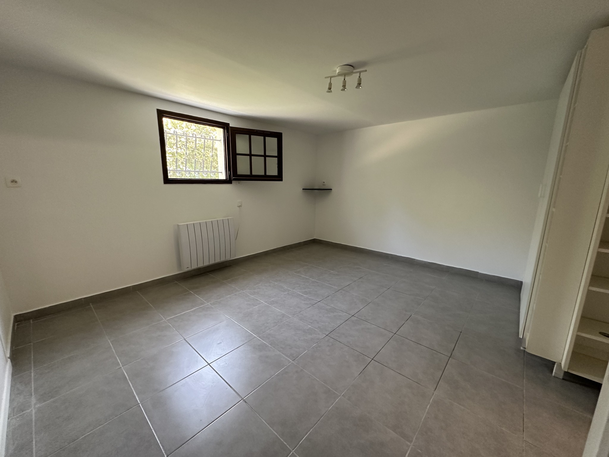 VENTE - MAISON T5 - VERGEROUX — photo 10