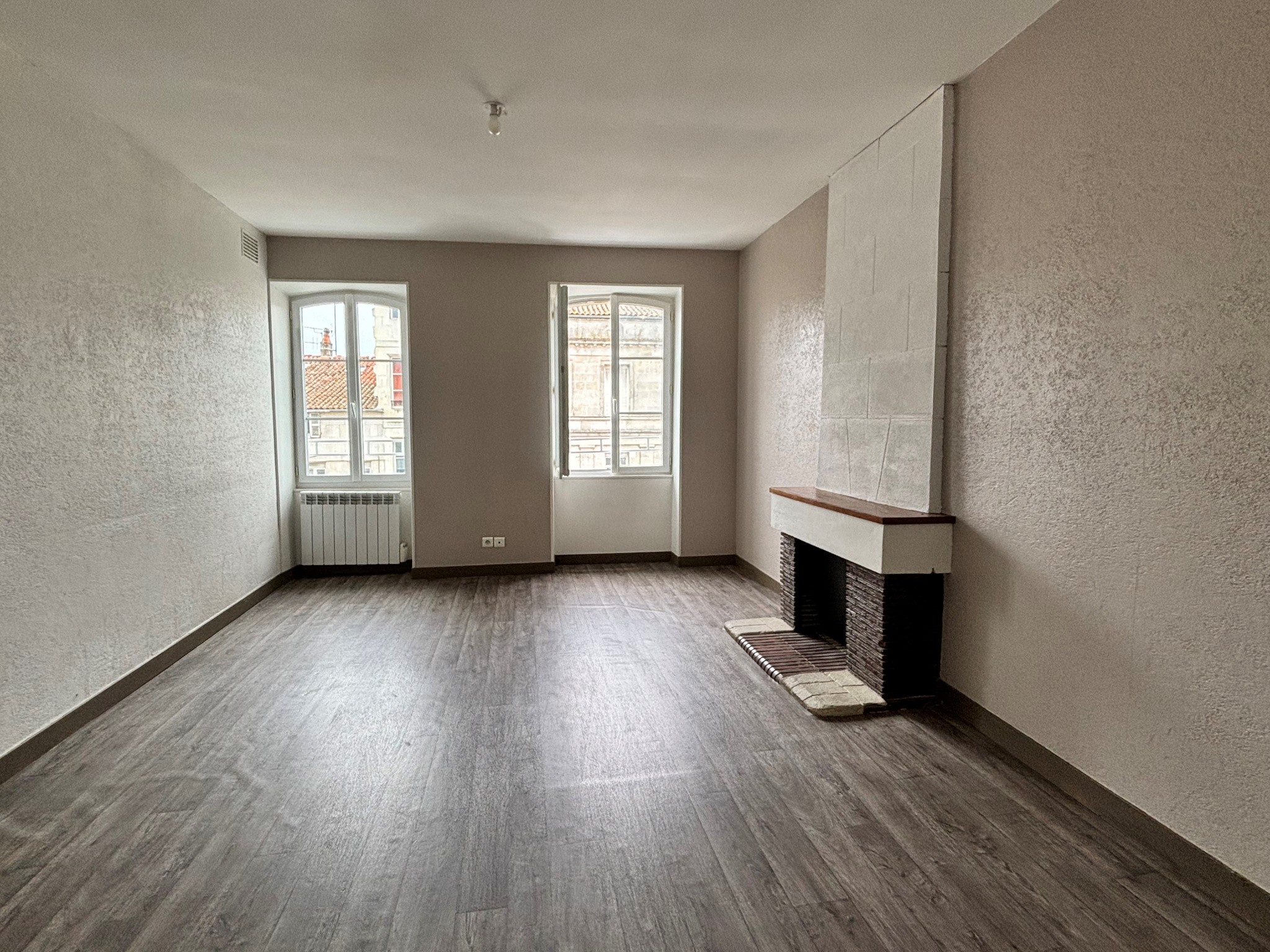 Appartement T4 - Centre-ville Rochefort — photo 2
