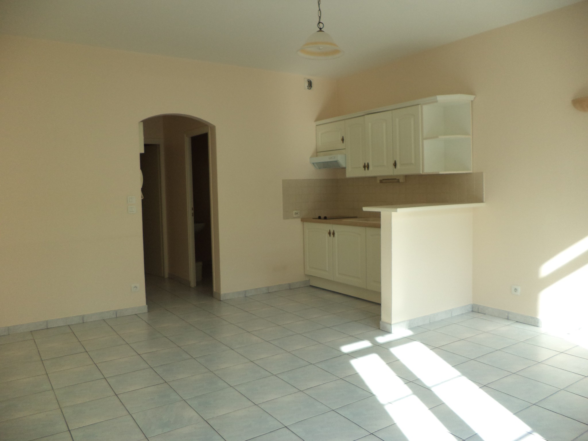 Immeuble de rapport   200 m2   5 appartements   ROCHEFORT — photo 2