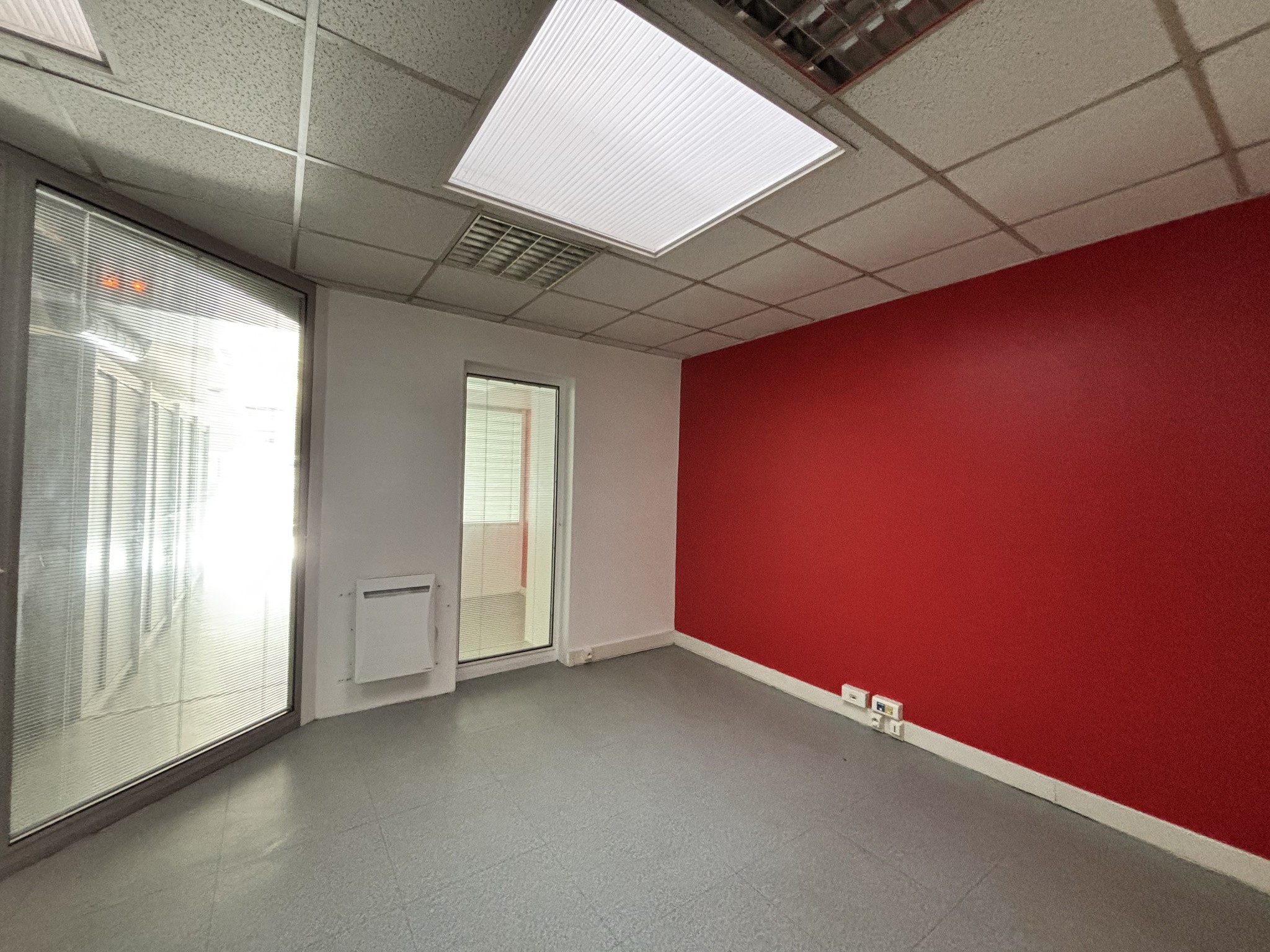 LOCAL COMMERCIAL - ROCHEFORT — photo 6
